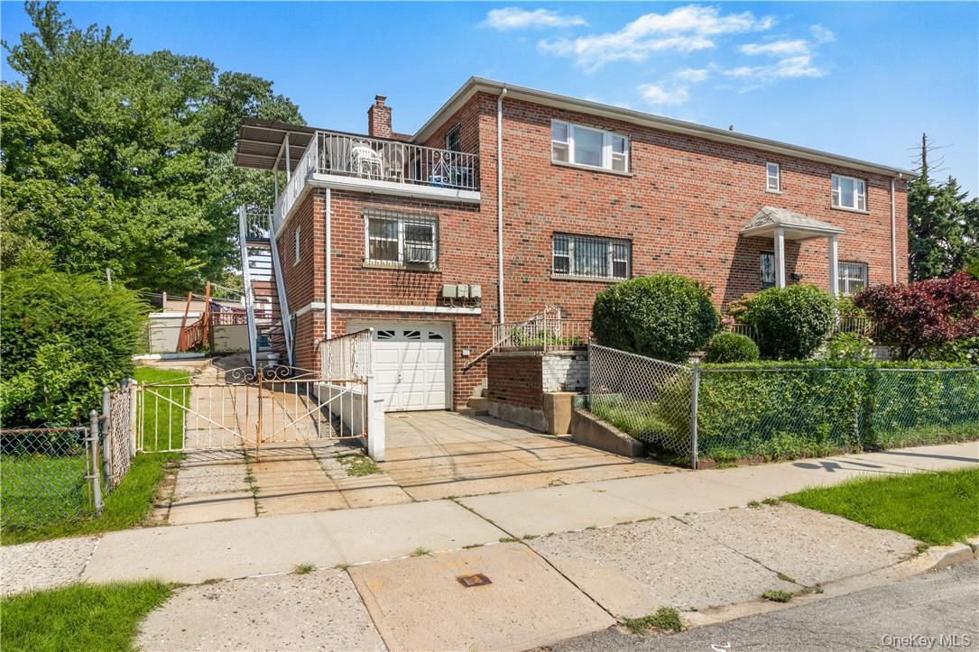 Single Family E 233rd Bronx, NY 10466, MLS-981243-18