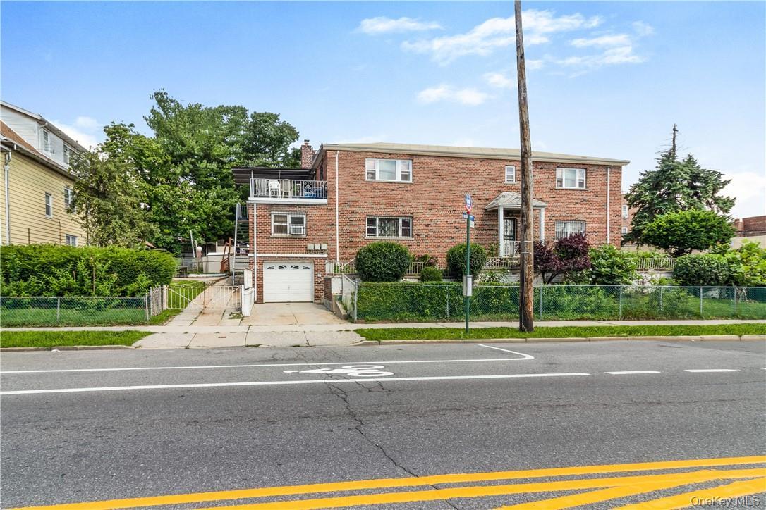 Single Family E 233rd Bronx, NY 10466, MLS-981243-24