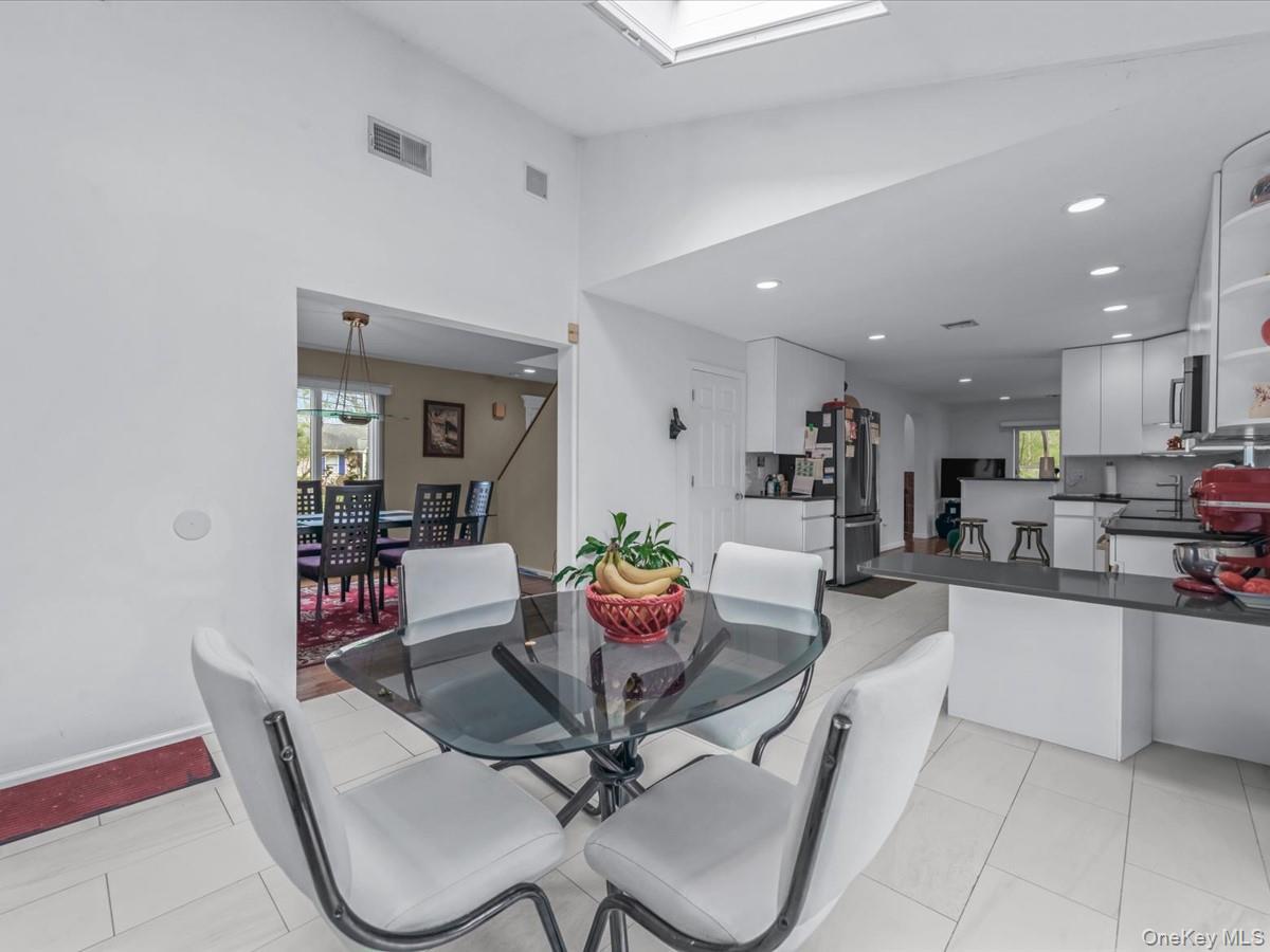 Single Family Linden  Suffolk County, NY 11754, MLS-981254-10