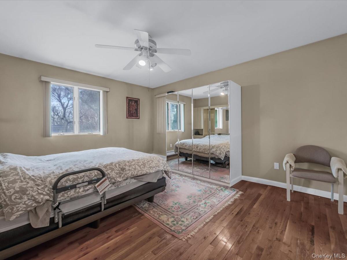 Single Family Linden  Suffolk County, NY 11754, MLS-981254-12