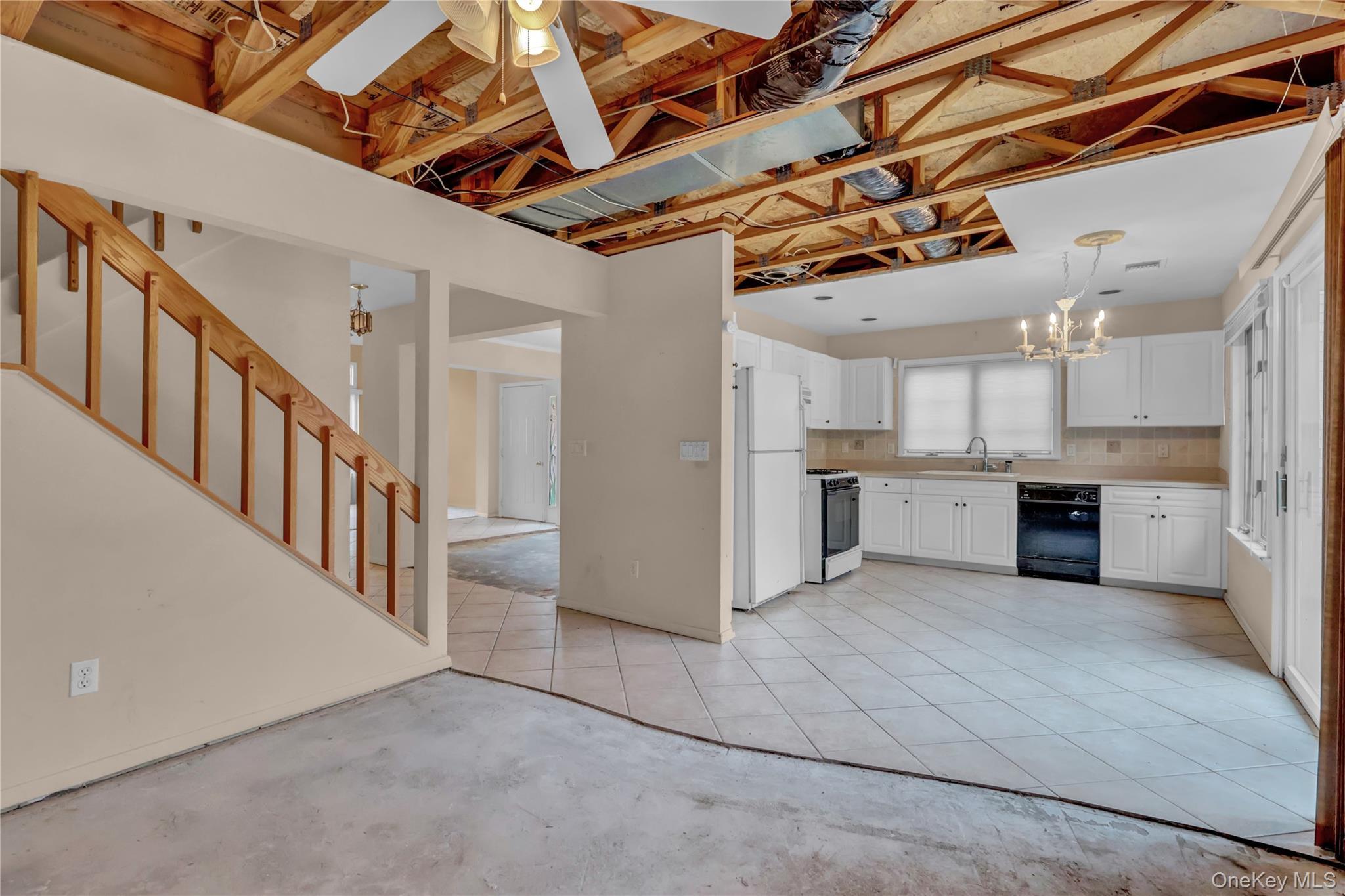 Condo Doral  Suffolk County, NY 11706, MLS-981257-10