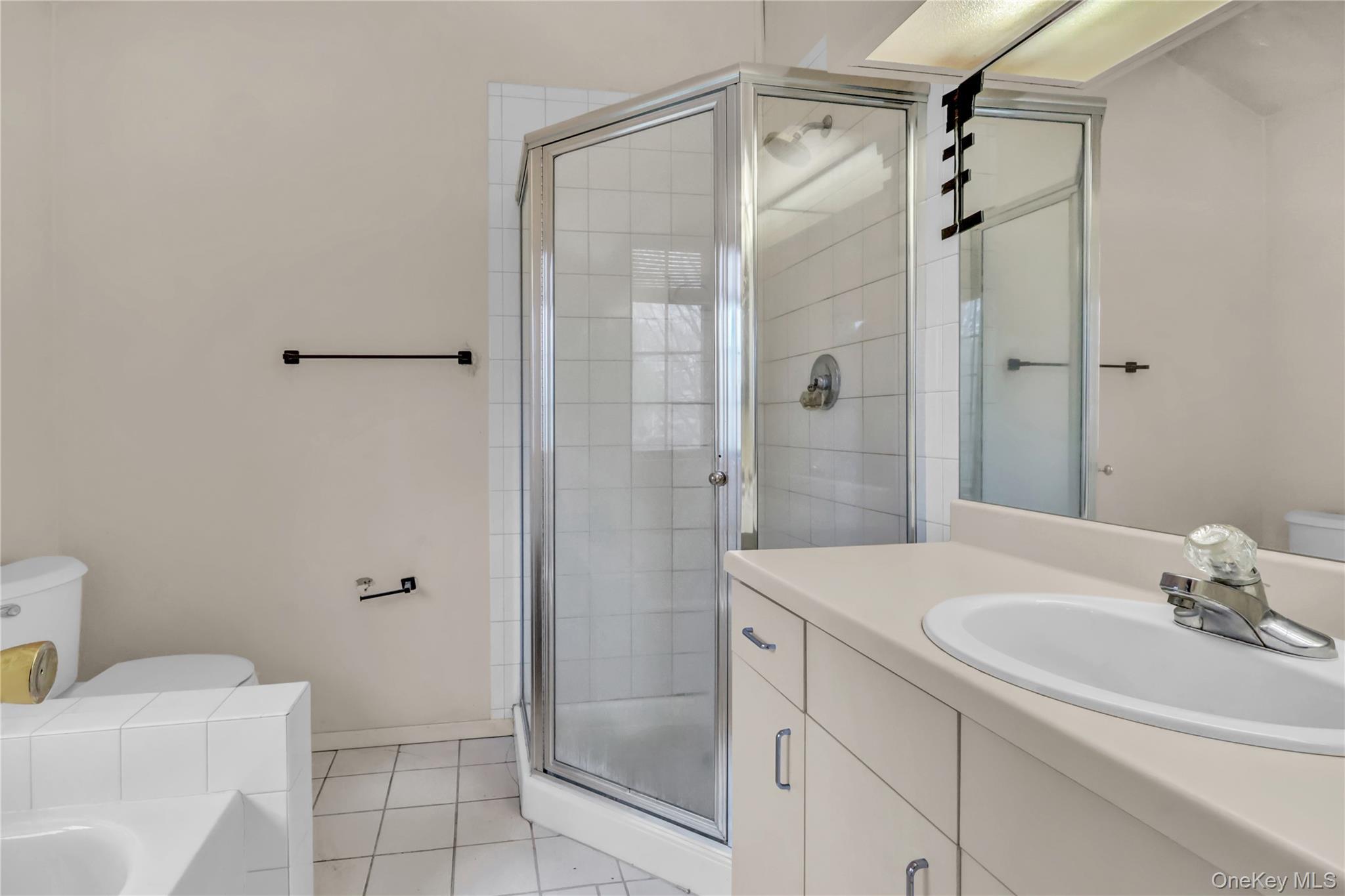 Condo Doral  Suffolk County, NY 11706, MLS-981257-17