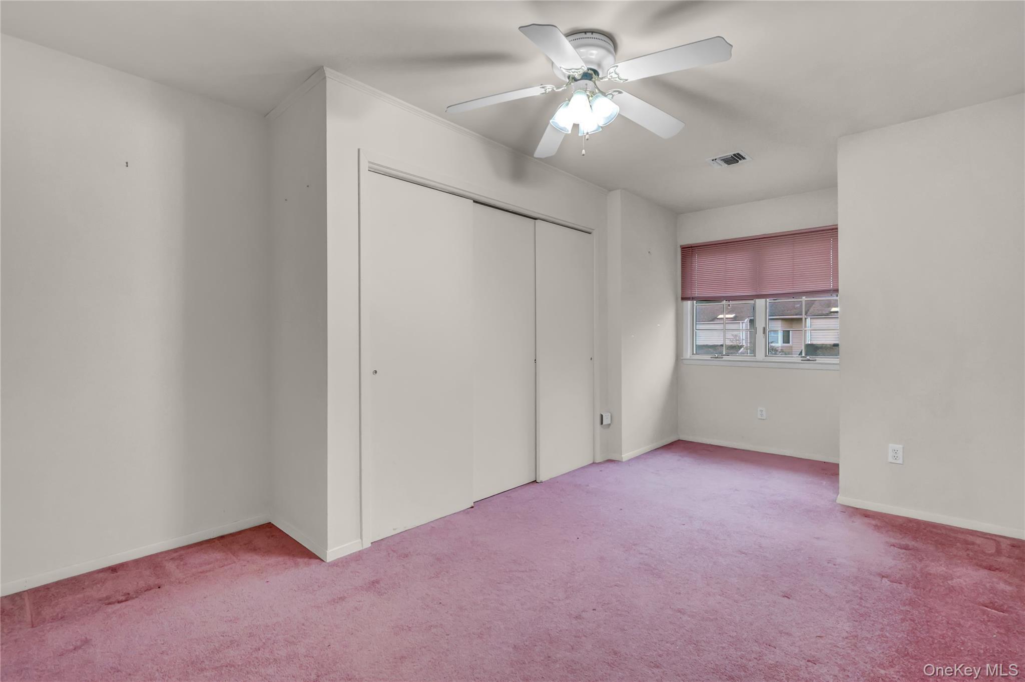 Condo Doral  Suffolk County, NY 11706, MLS-981257-21