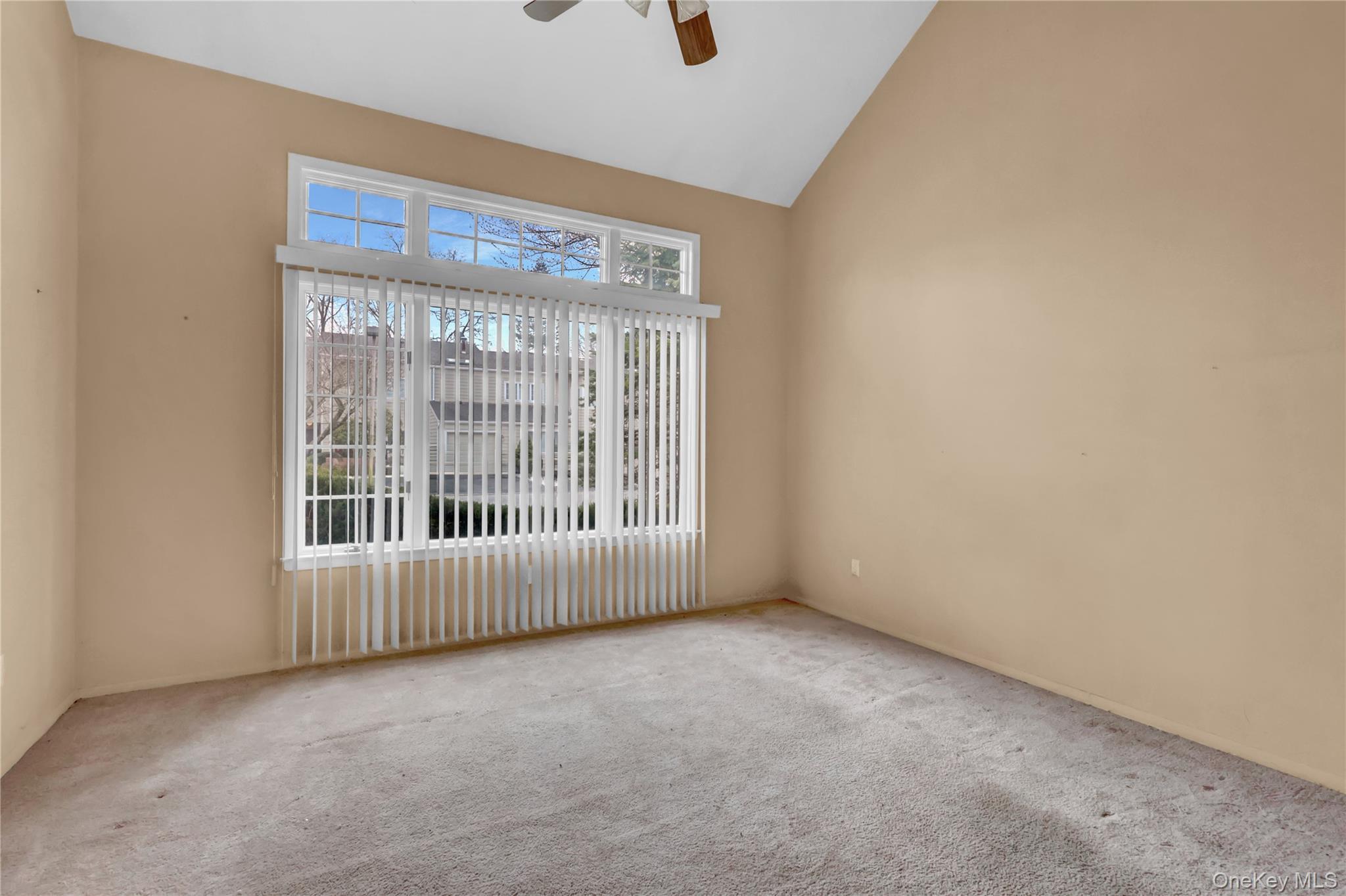 Condo Doral  Suffolk County, NY 11706, MLS-981257-3