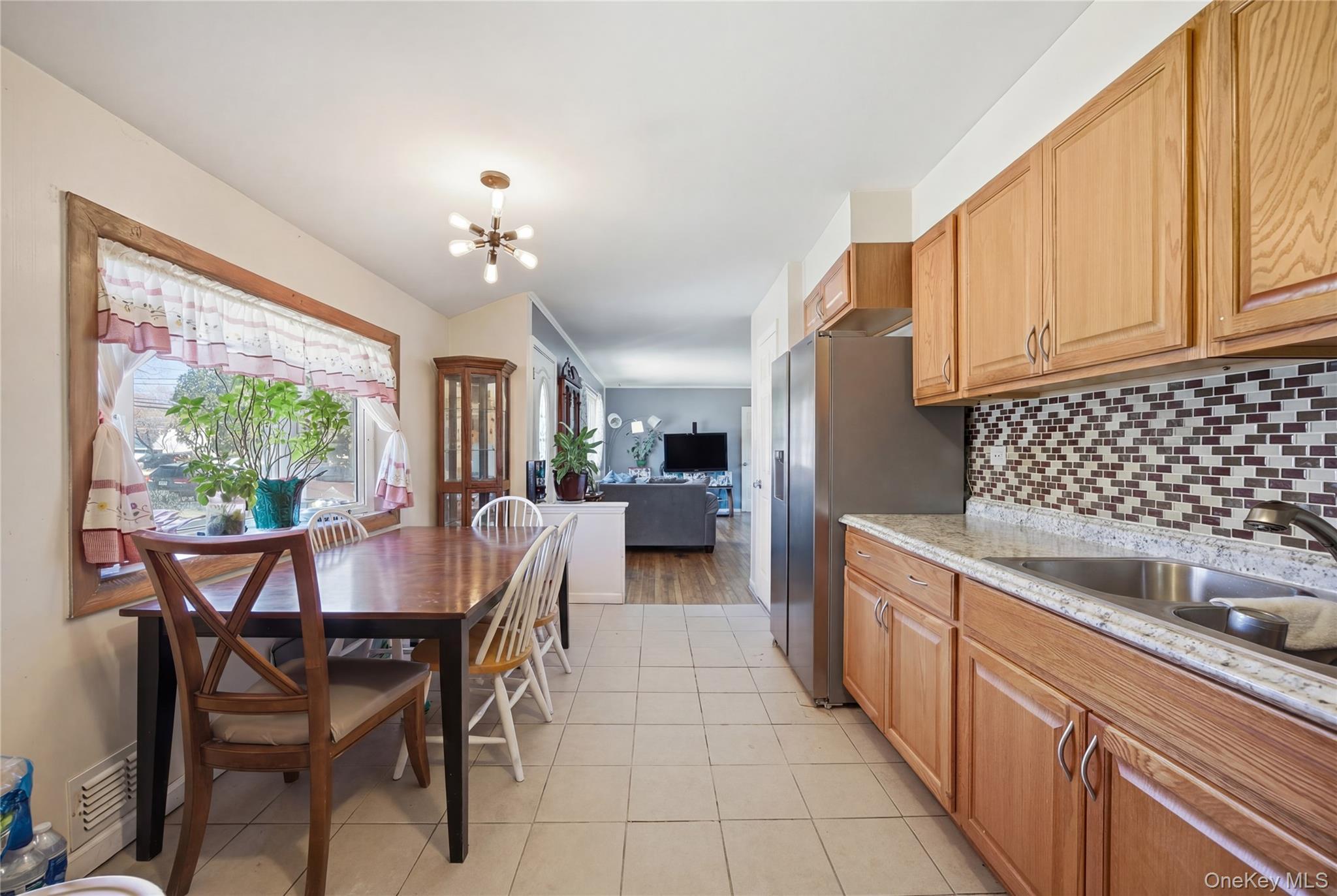 Single Family Half Mile Suffolk County, NY 11722, MLS-981265-13