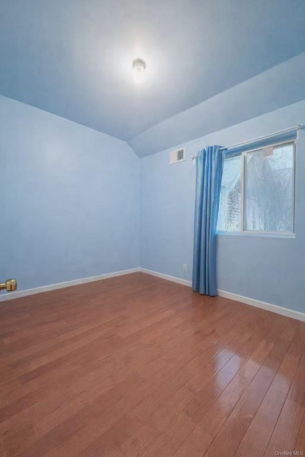 Single Family Targee Staten Island, NY 10304, MLS-981273-2