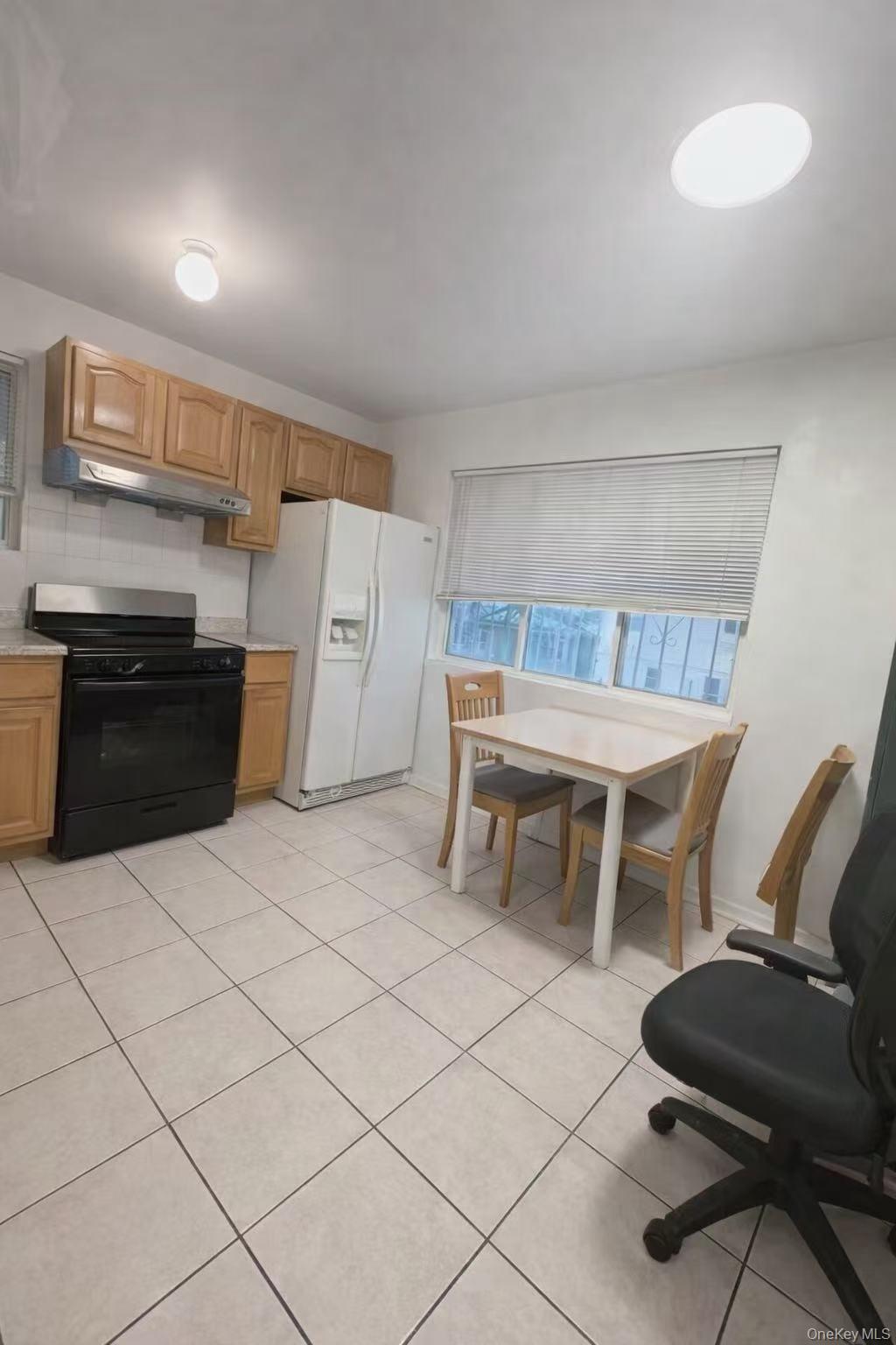 Single Family Targee Staten Island, NY 10304, MLS-981273-3