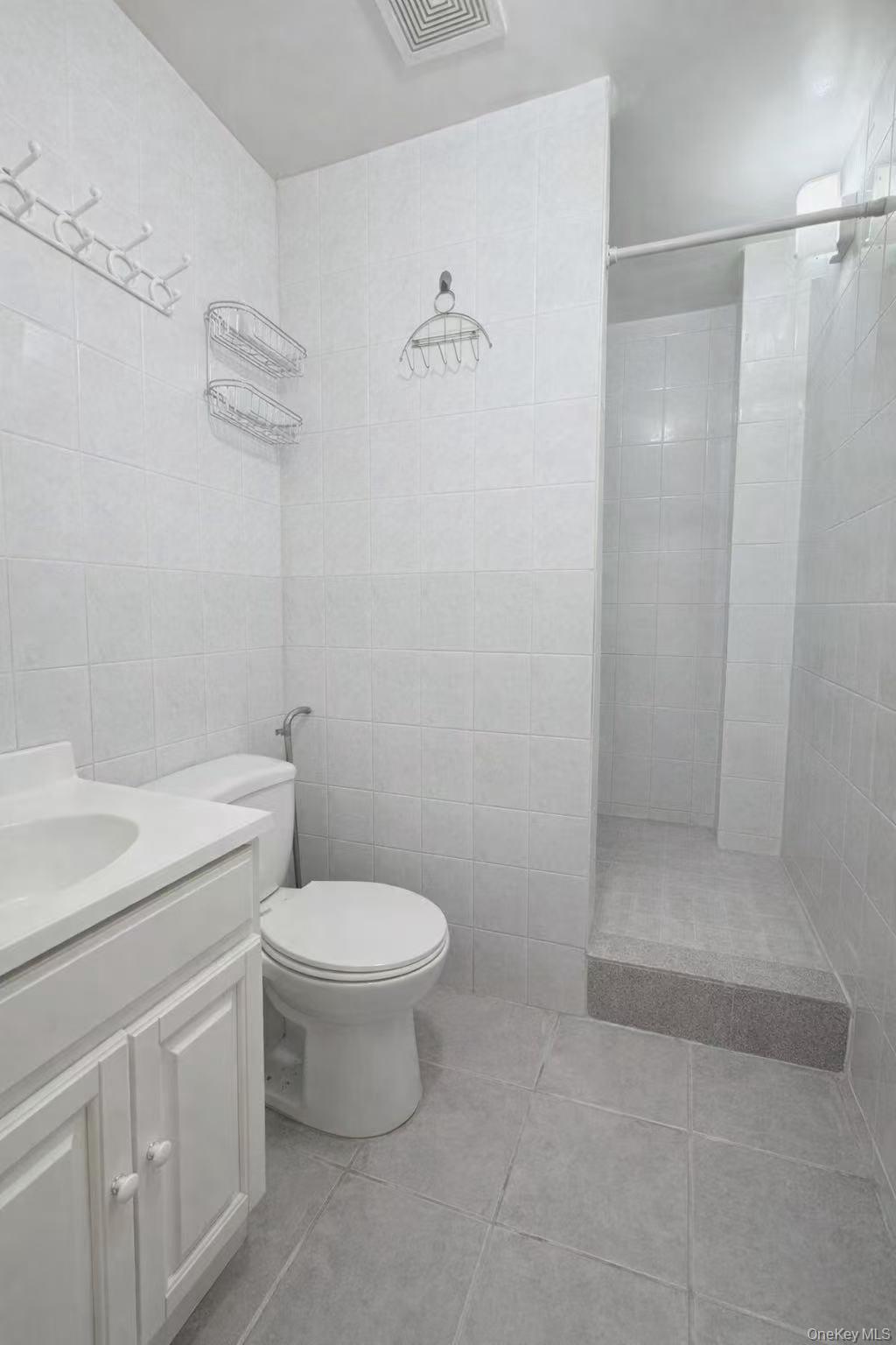 Single Family Targee Staten Island, NY 10304, MLS-981273-8