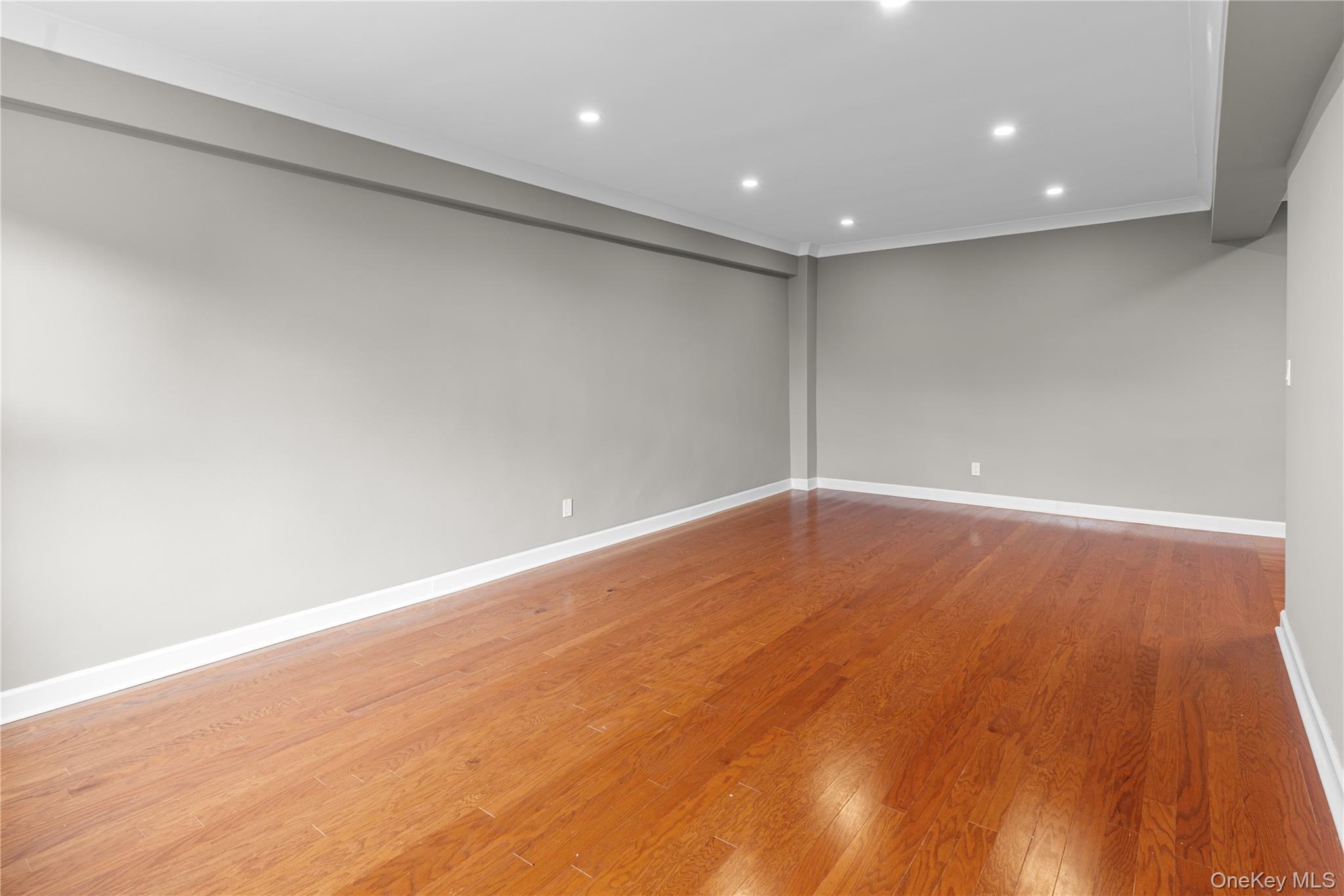 Condo Midland  Westchester County, NY 10708, MLS-981278-3