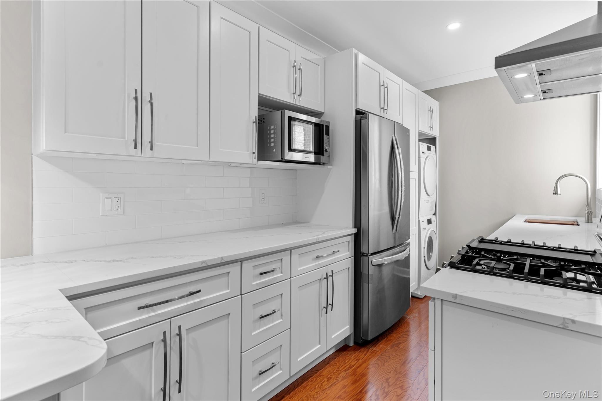 Condo Midland  Westchester County, NY 10708, MLS-981278-5