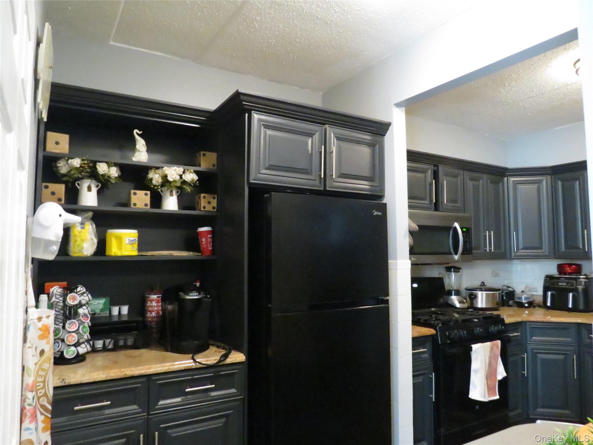 Condo 159th  Bronx, NY 10451, MLS-981297-3