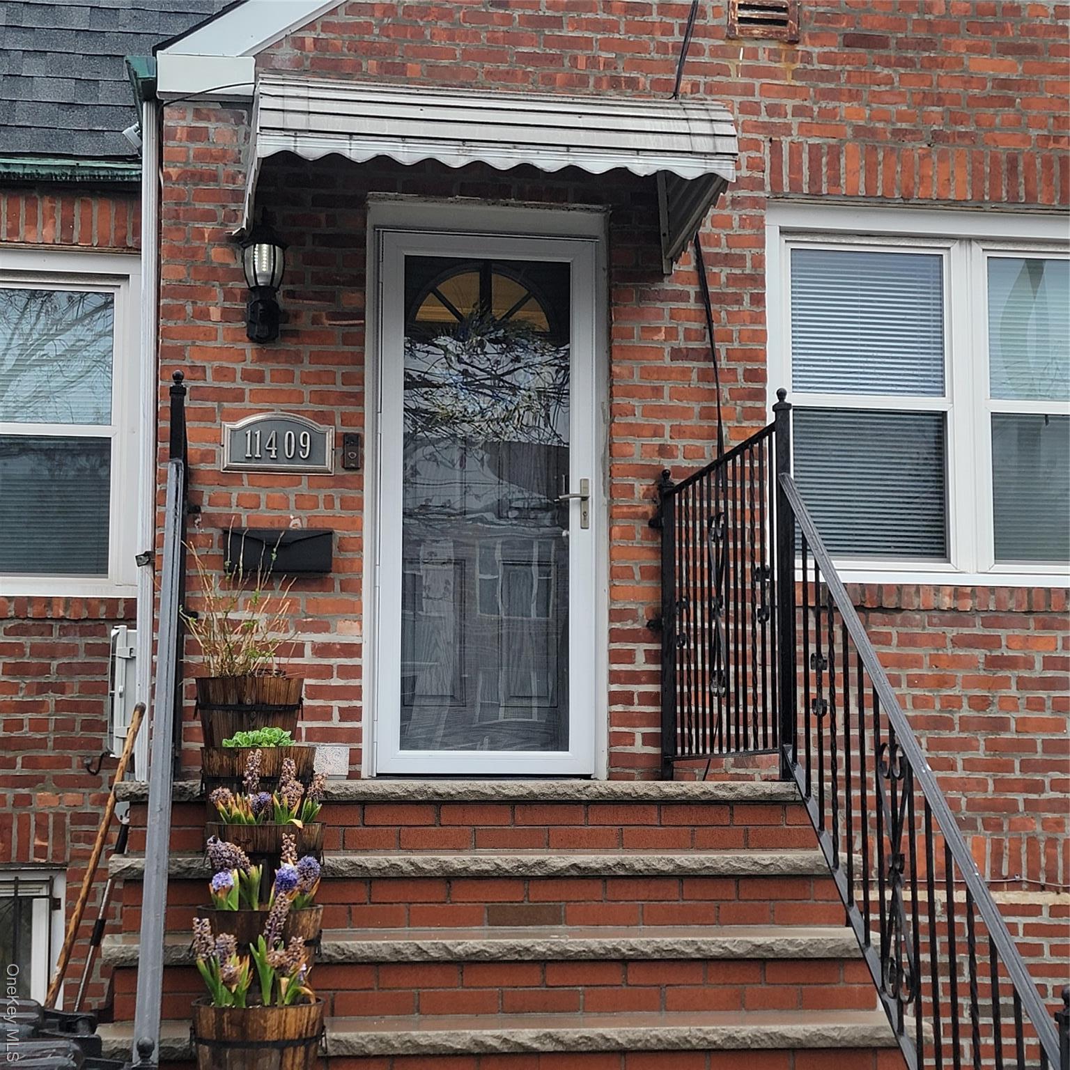 Single Family 204th  Queens, NY 11412, MLS-981298-2
