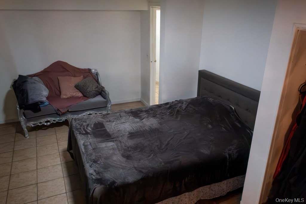 Single Family Louis Nine Bronx, NY 10459, MLS-981307-17
