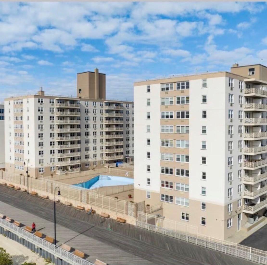 Coop Shore  Nassau County, NY 11561, MLS-981308-2