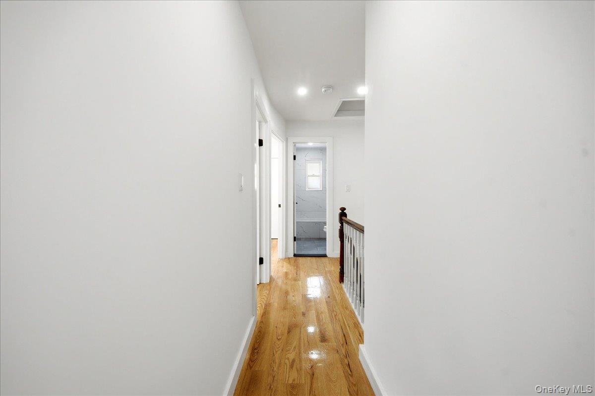 Single Family Murdock  Bronx, NY 10466, MLS-981311-15