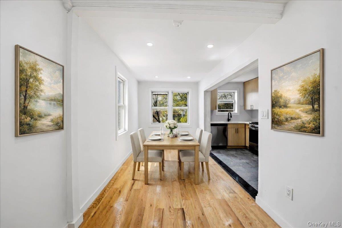 Single Family Murdock  Bronx, NY 10466, MLS-981311-24