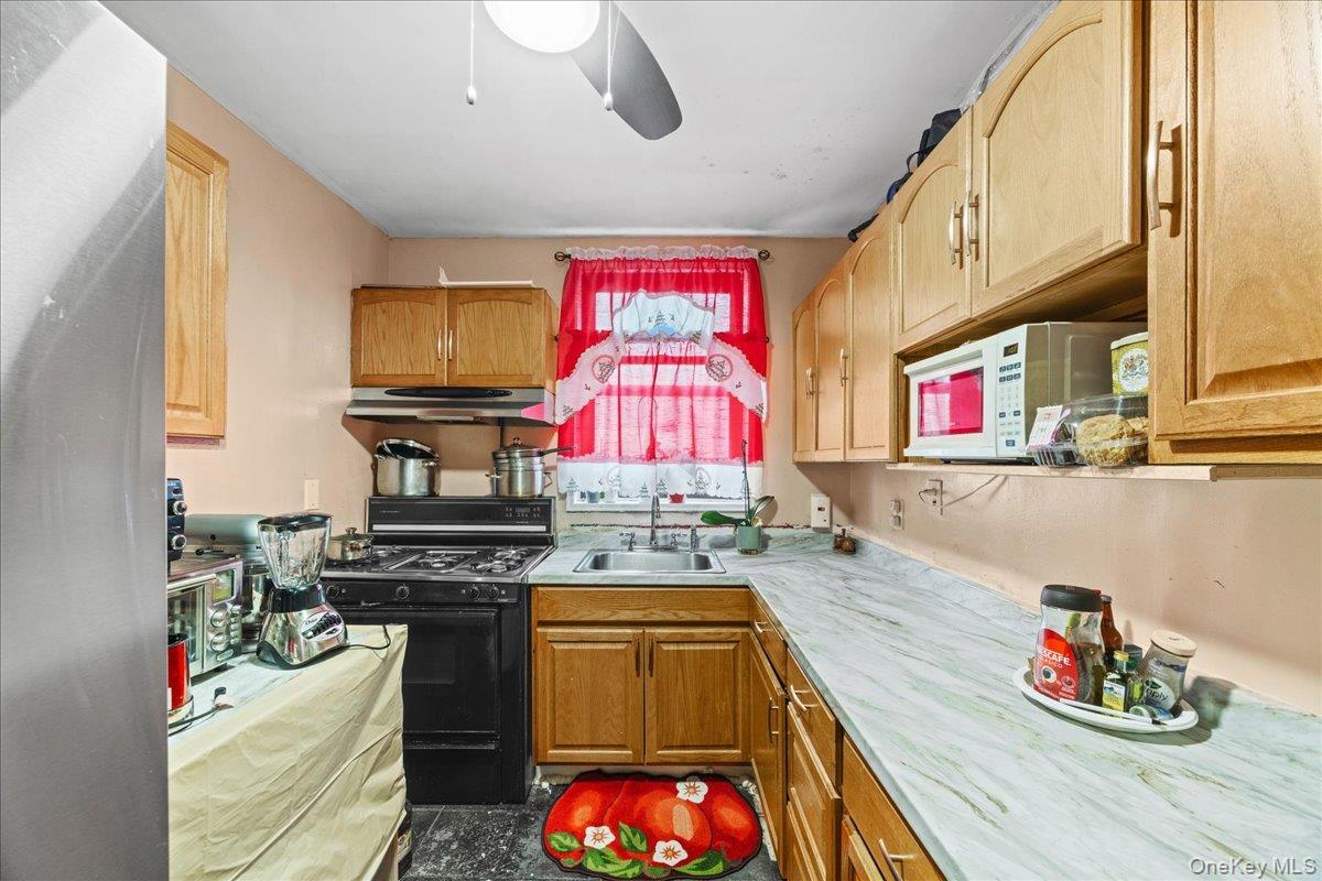 Coop Broadway  Westchester County, NY 10701, MLS-981318-10