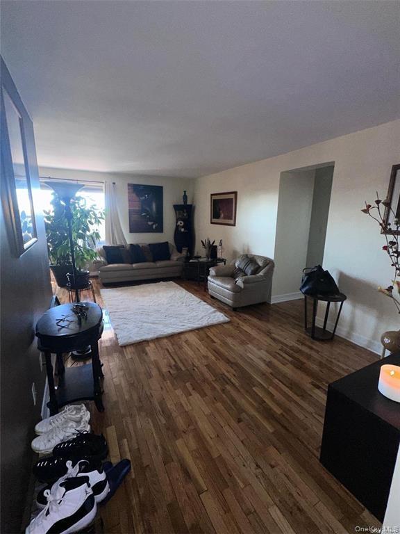 Coop Wendell  Nassau County, NY 11550, MLS-981332-11