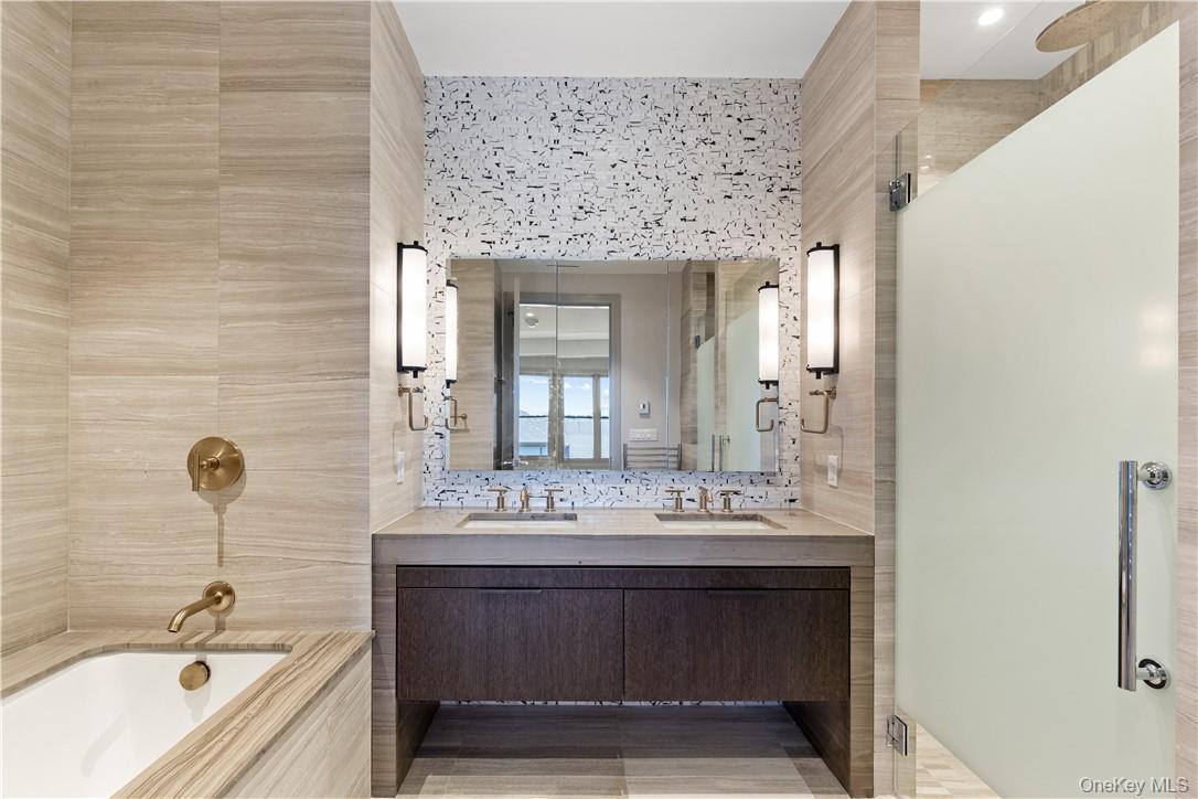 Condo Old Post  Westchester County, NY 10580, MLS-981336-10