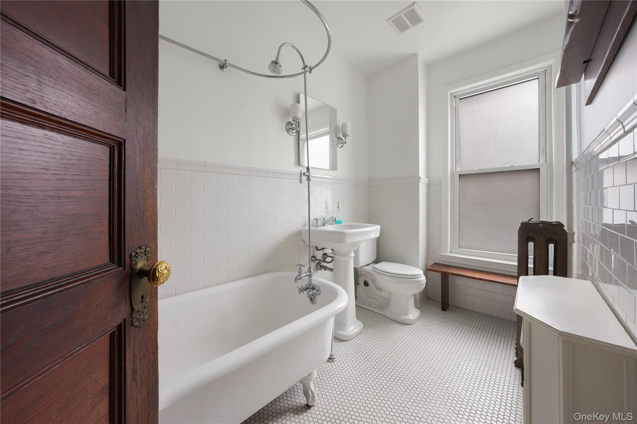 Single Family Bainbridge Bronx, NY 10458, MLS-981349-17