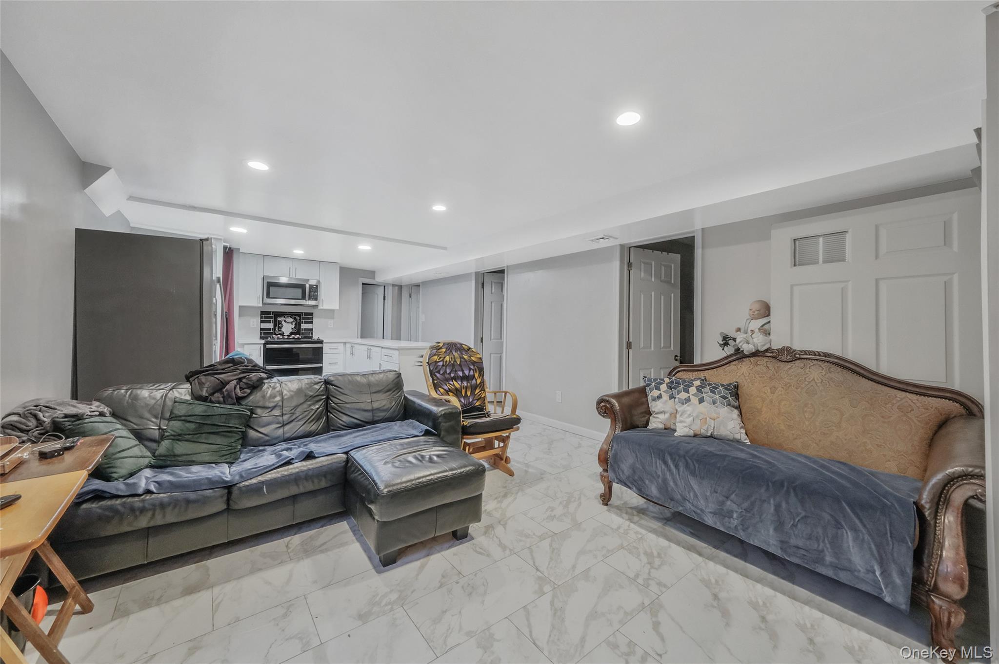 Single Family Woodside  Suffolk County, NY 11772, MLS-981350-16