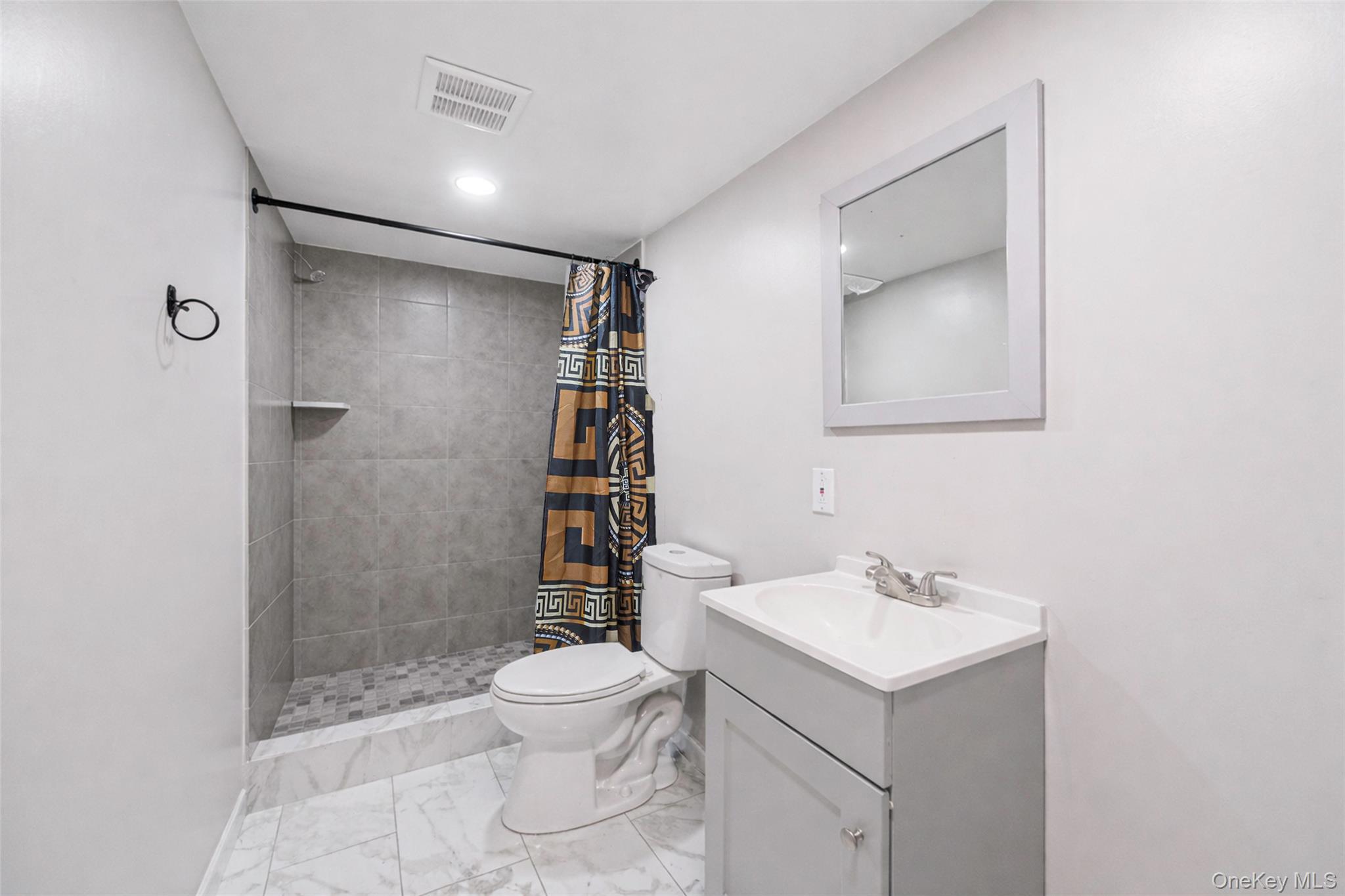 Single Family Woodside  Suffolk County, NY 11772, MLS-981350-19