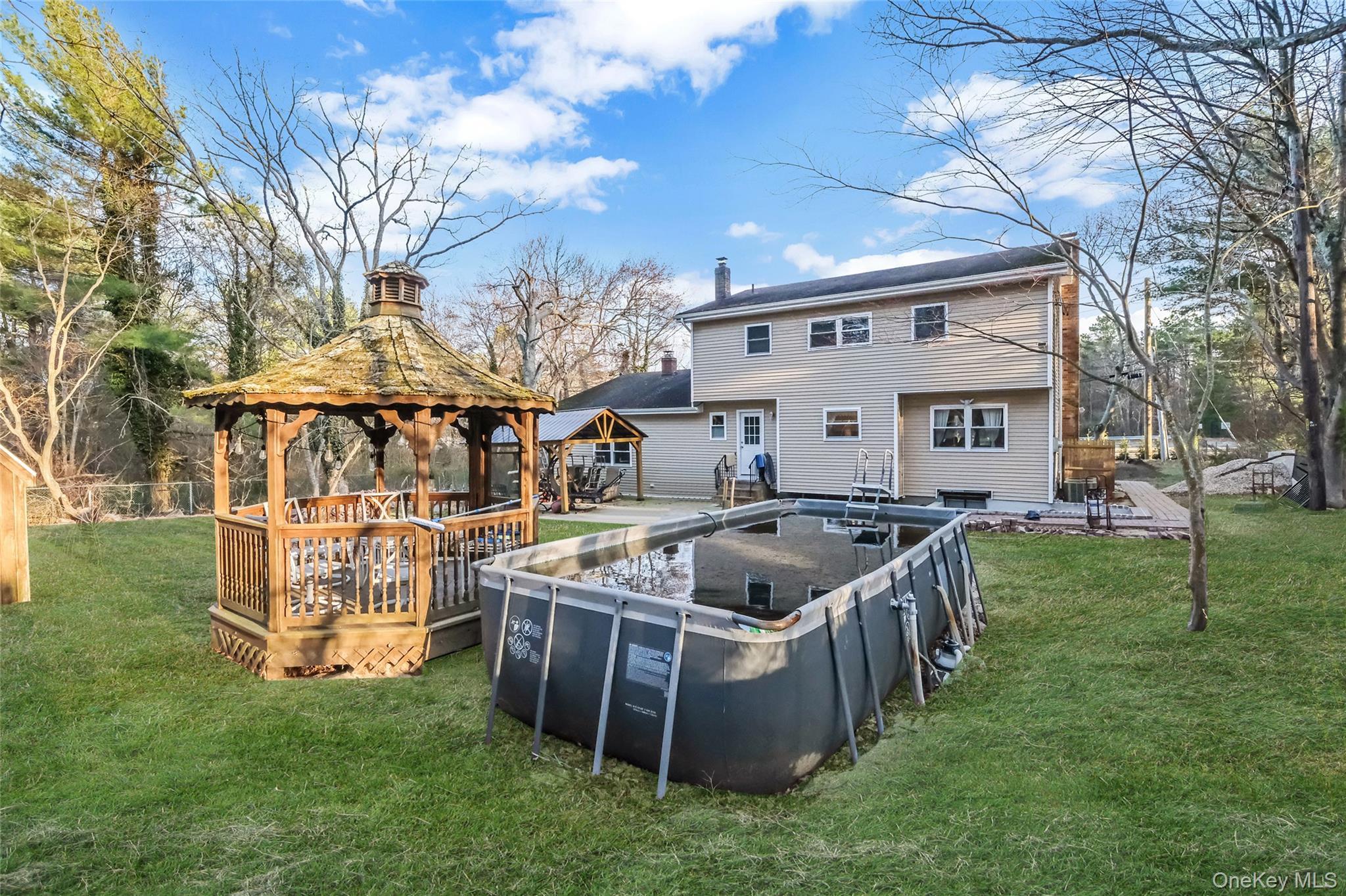 Single Family Woodside  Suffolk County, NY 11772, MLS-981350-4