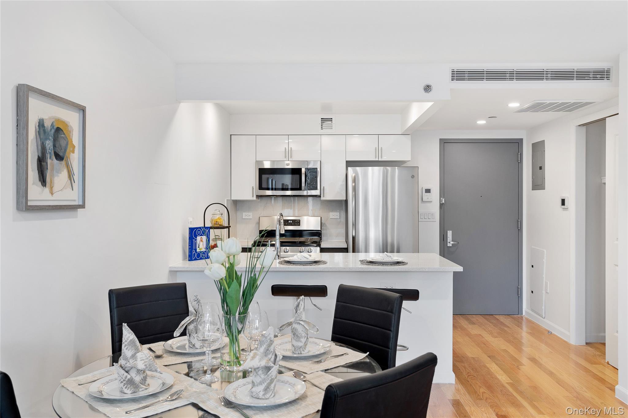 Condo 31st  Queens, NY 11377, MLS-981366-2