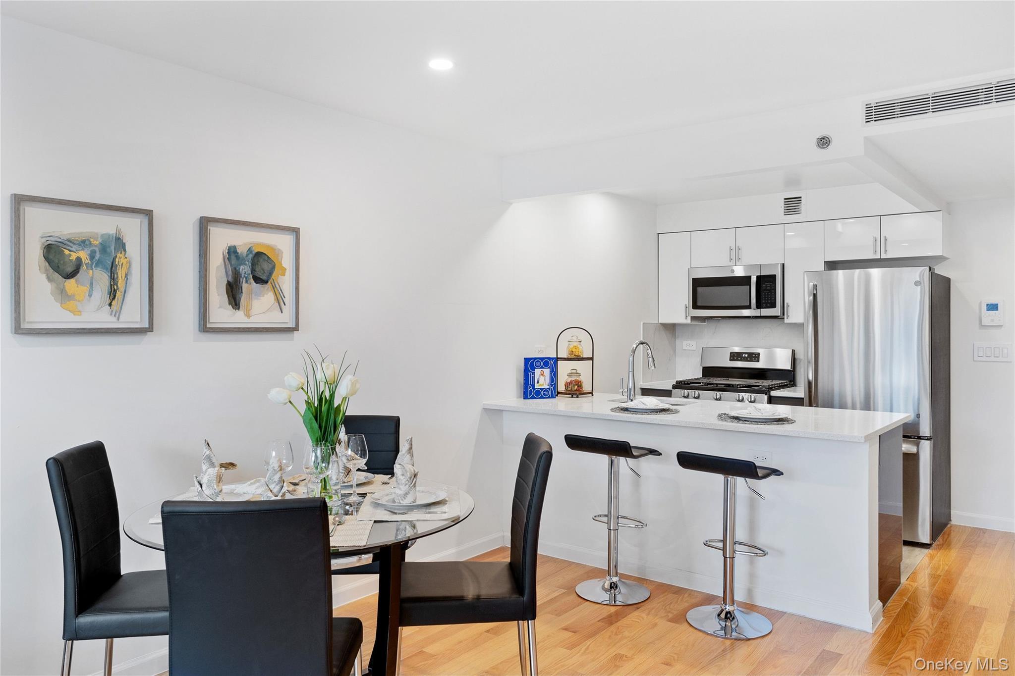 Condo 31st  Queens, NY 11377, MLS-981366-3