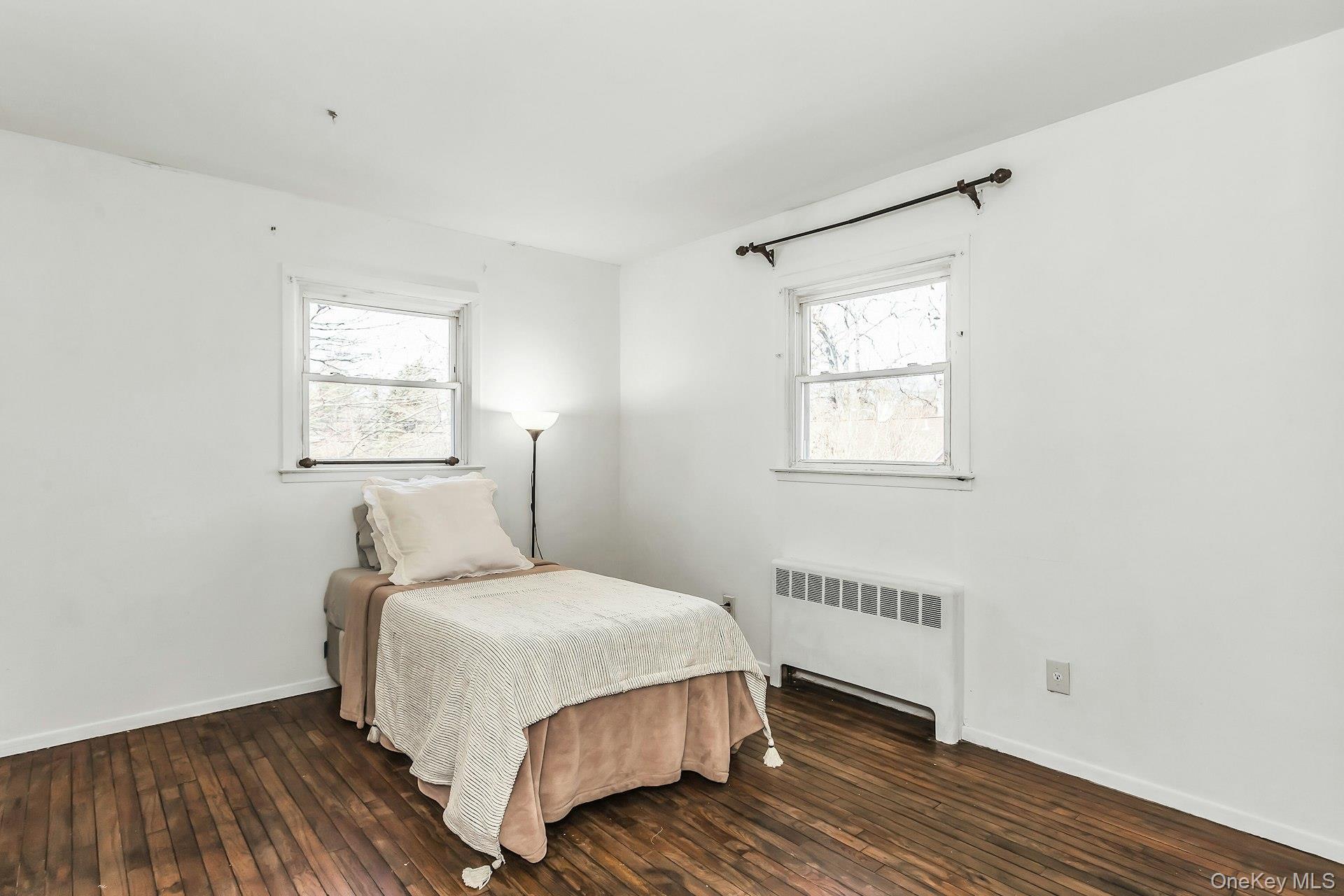 Single Family Diane  Suffolk County, NY 11706, MLS-981374-12