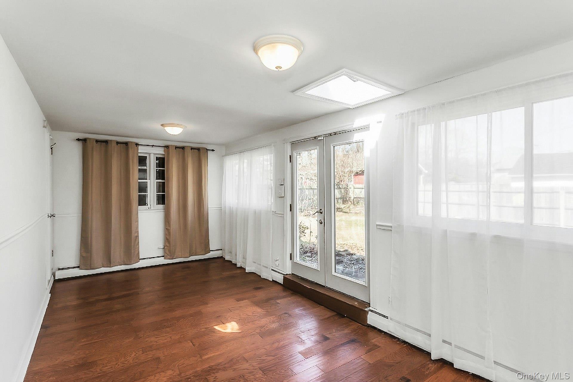 Single Family Diane  Suffolk County, NY 11706, MLS-981374-14