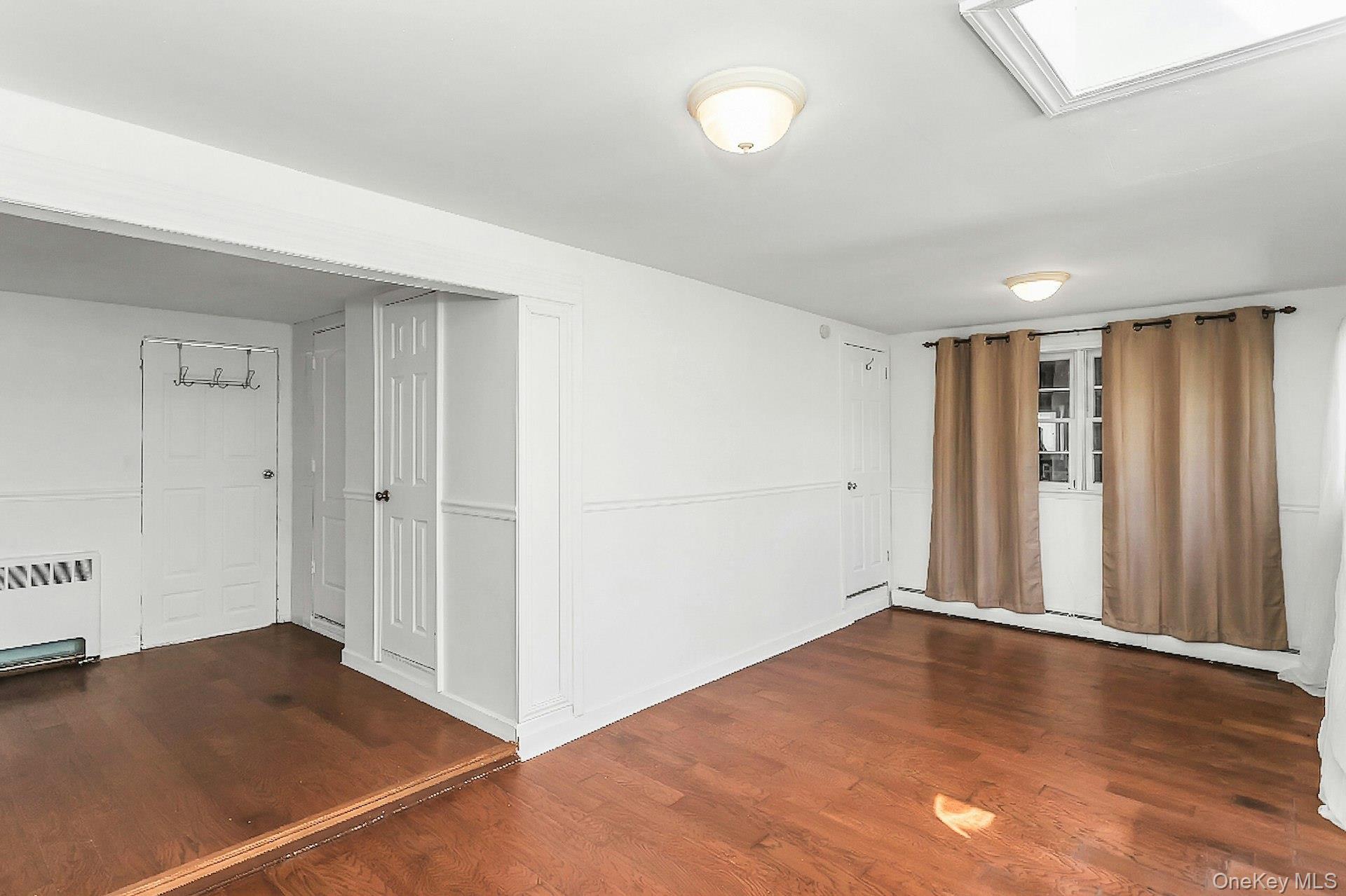 Single Family Diane  Suffolk County, NY 11706, MLS-981374-16