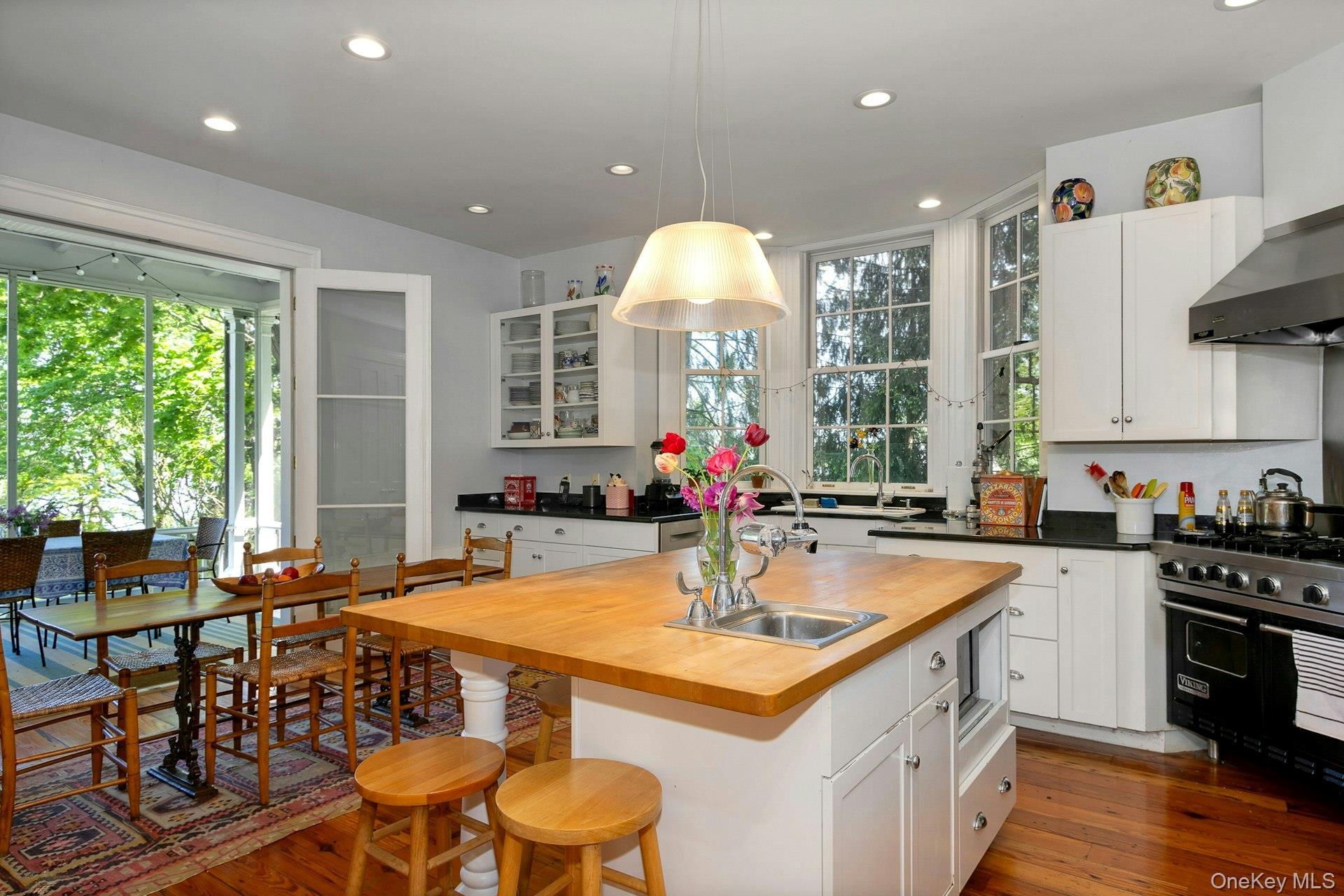 Single Family Lawrence Lane Rockland County, NY 10964, MLS-981378-11