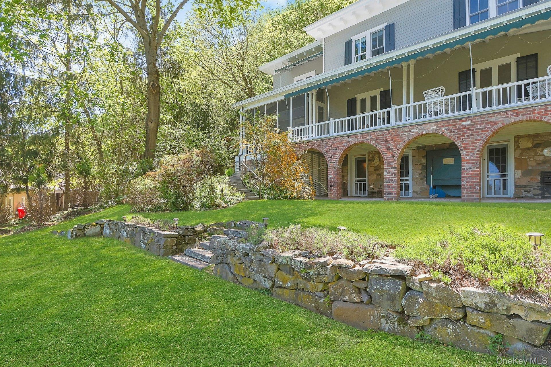 Single Family Lawrence Lane Rockland County, NY 10964, MLS-981378-37