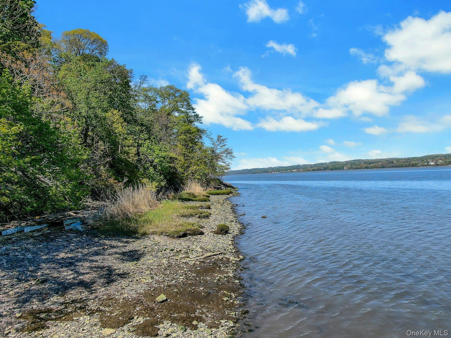 Single Family Lawrence Lane Rockland County, NY 10964, MLS-981378-39
