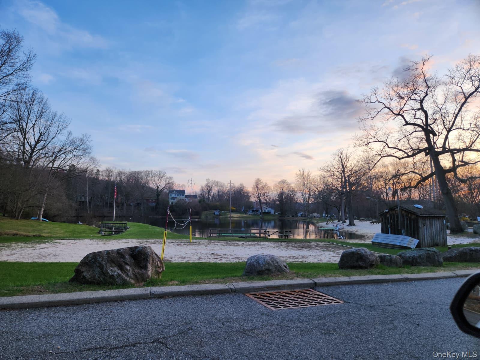 Single Family Hickory Rockland County, NY 10974, MLS-981395-46