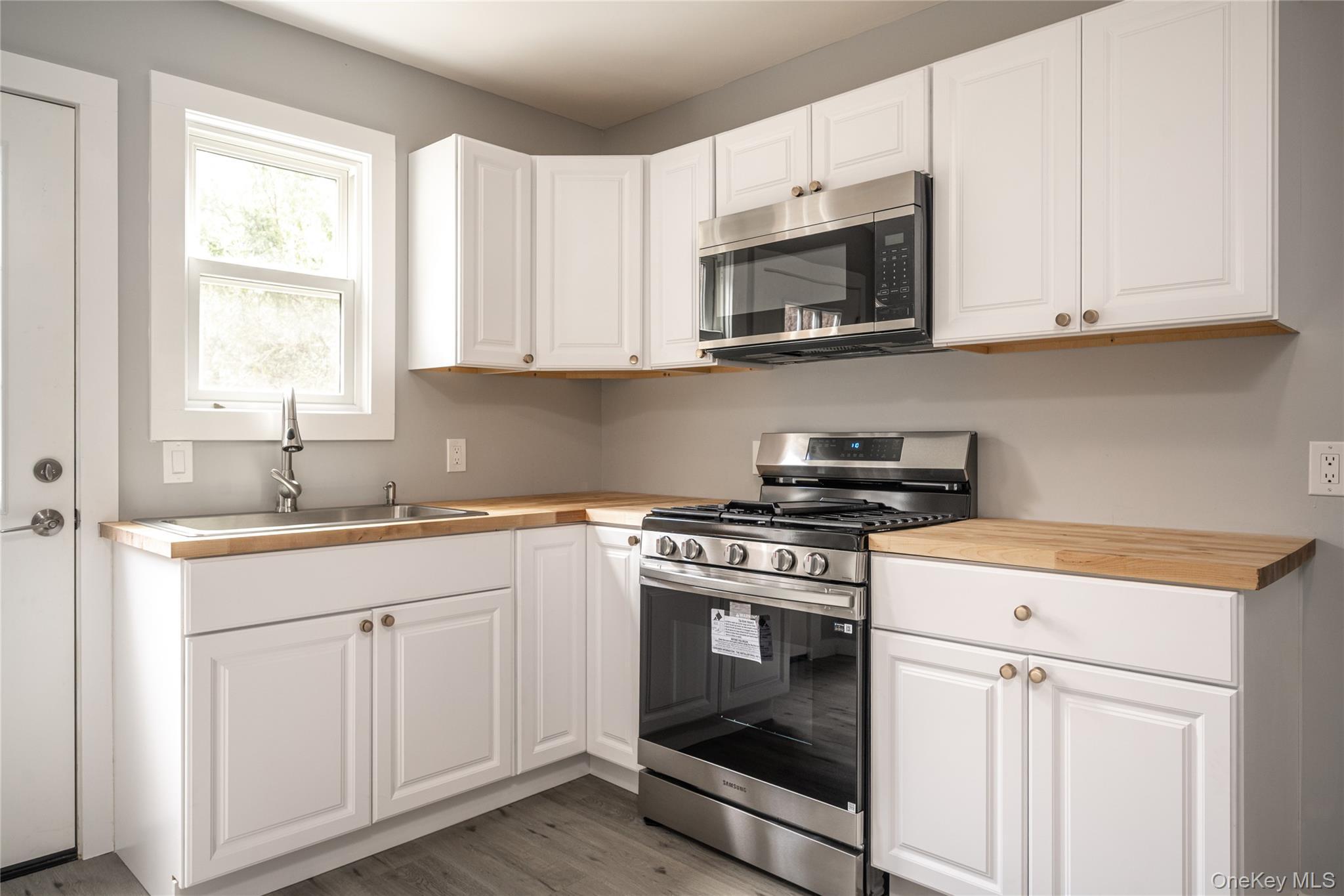 Single Family Route 199  Dutchess County, NY 12546, MLS-981397-17