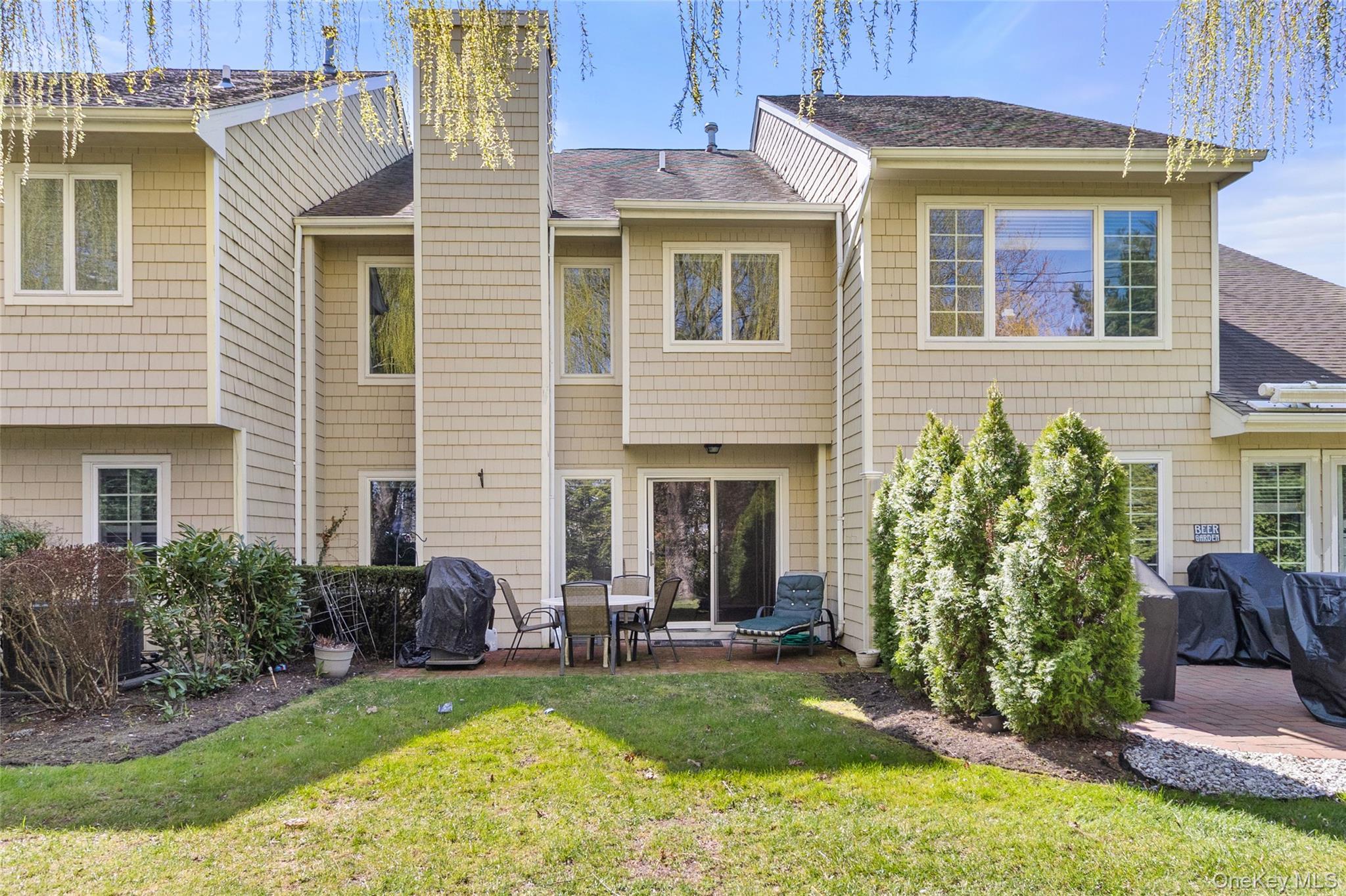 Condo Doral  Suffolk County, NY 11706, MLS-981405-17