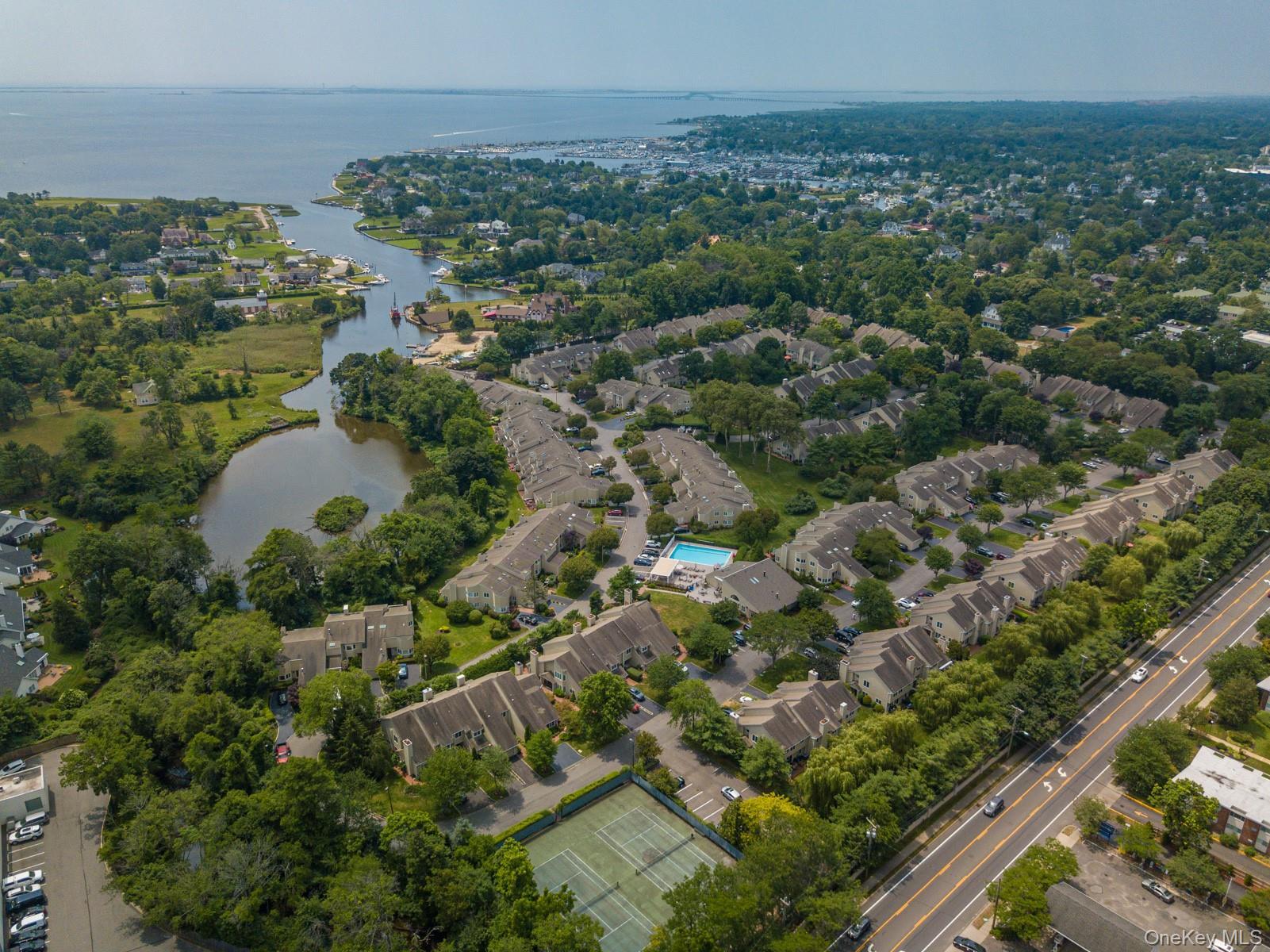 Condo Doral  Suffolk County, NY 11706, MLS-981405-22