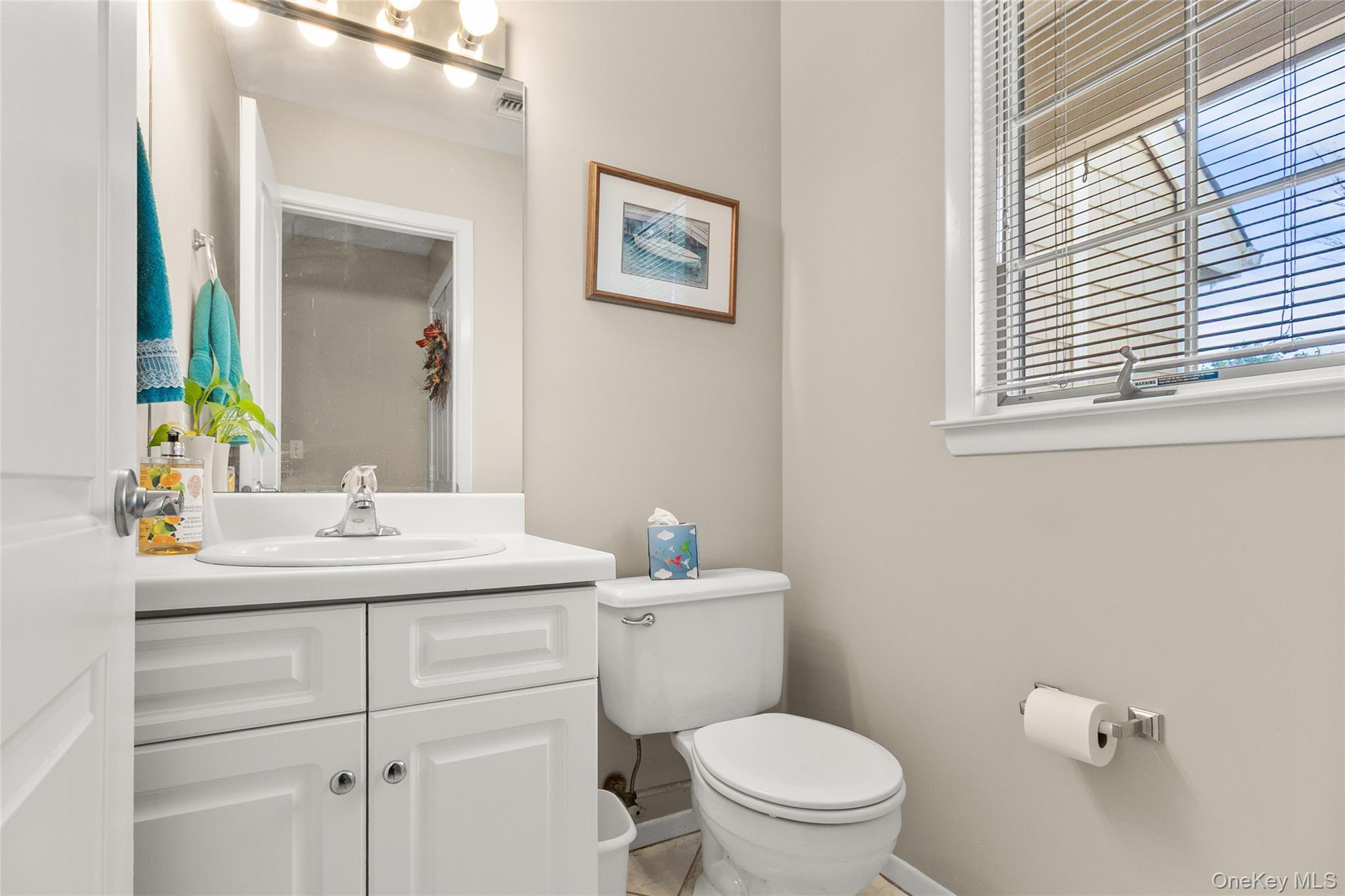 Condo Doral  Suffolk County, NY 11706, MLS-981405-8