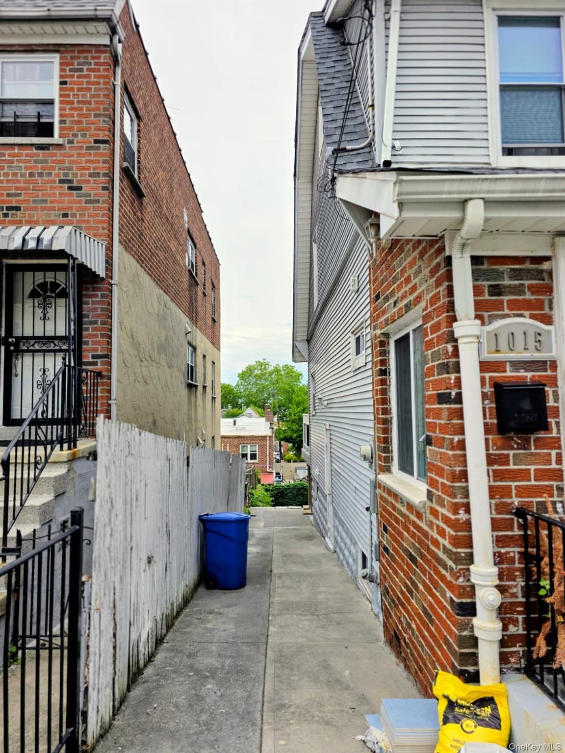 Single Family Revere Avenue  Bronx, NY 10465, MLS-981410-20