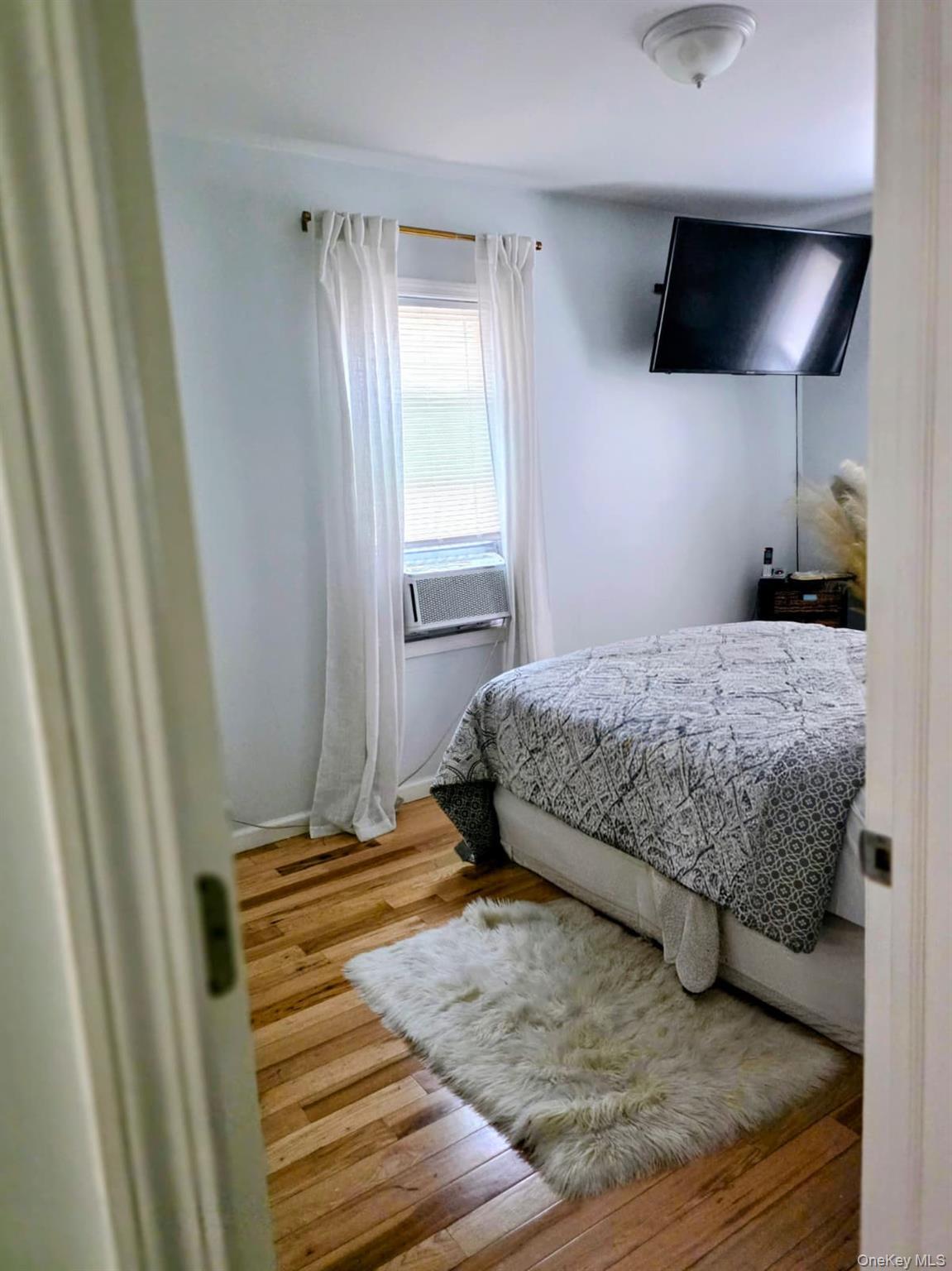 Single Family Revere Avenue  Bronx, NY 10465, MLS-981410-26