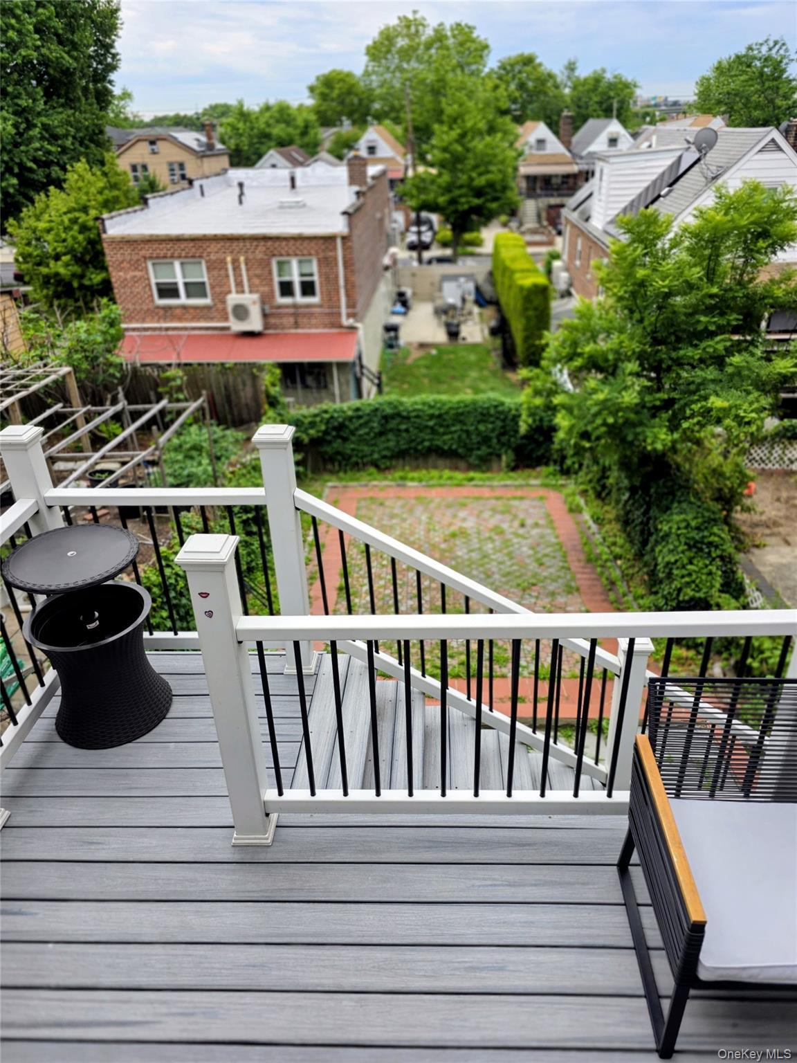 Single Family Revere Avenue  Bronx, NY 10465, MLS-981410-30