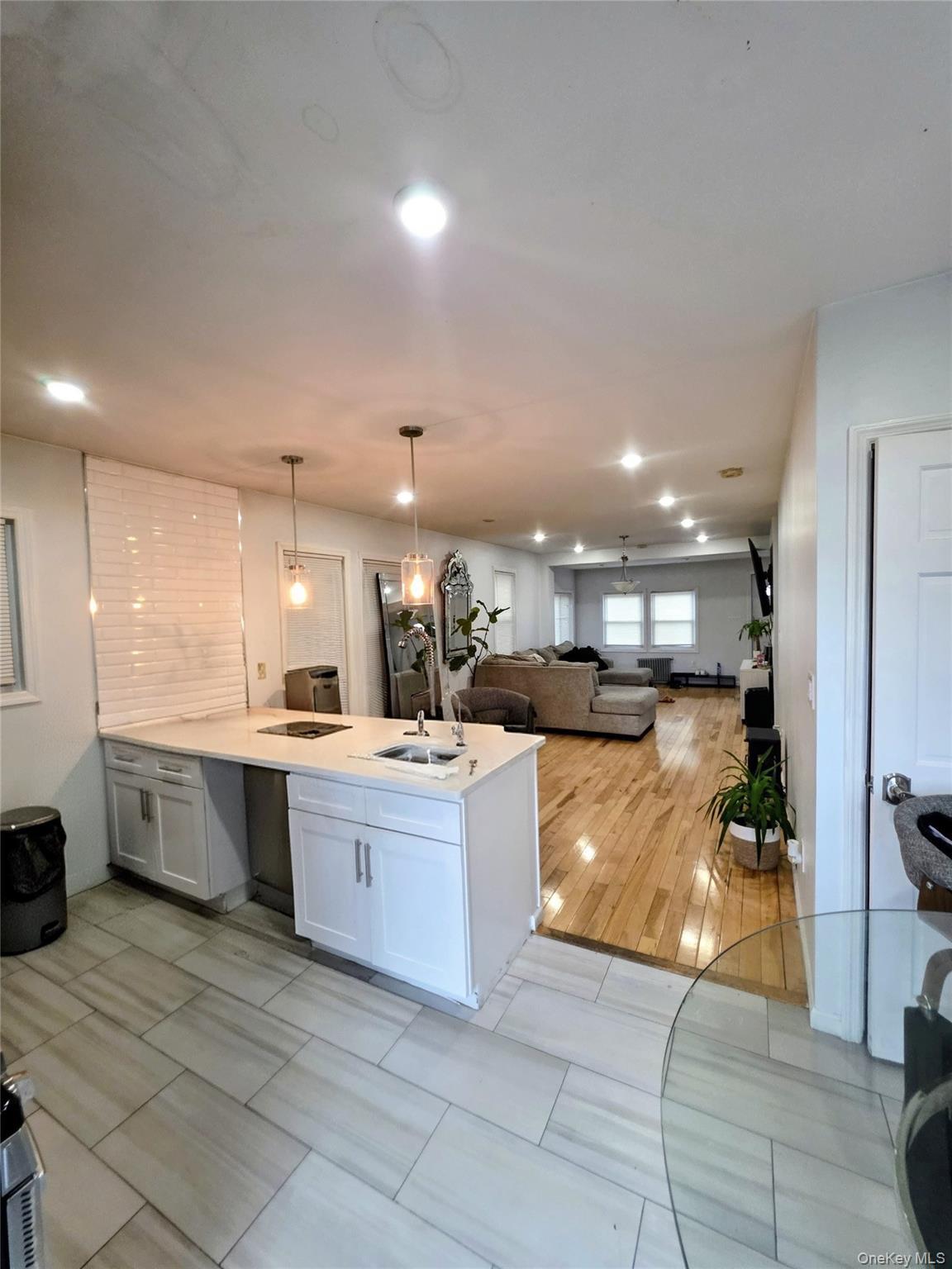 Single Family Revere Avenue  Bronx, NY 10465, MLS-981410-5