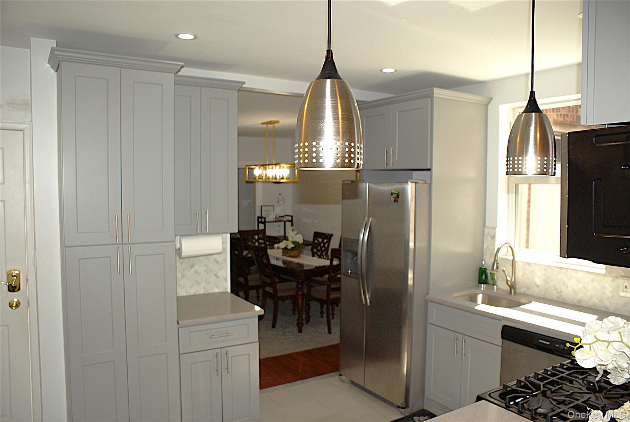 Single Family Flatbush Brooklyn, NY 11225, MLS-981416-10