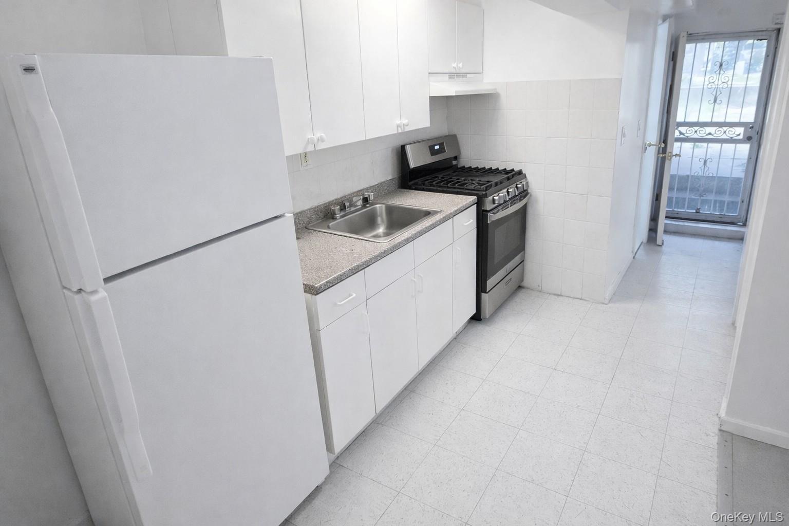 Single Family Matthews  Bronx, NY 10467, MLS-981425-25