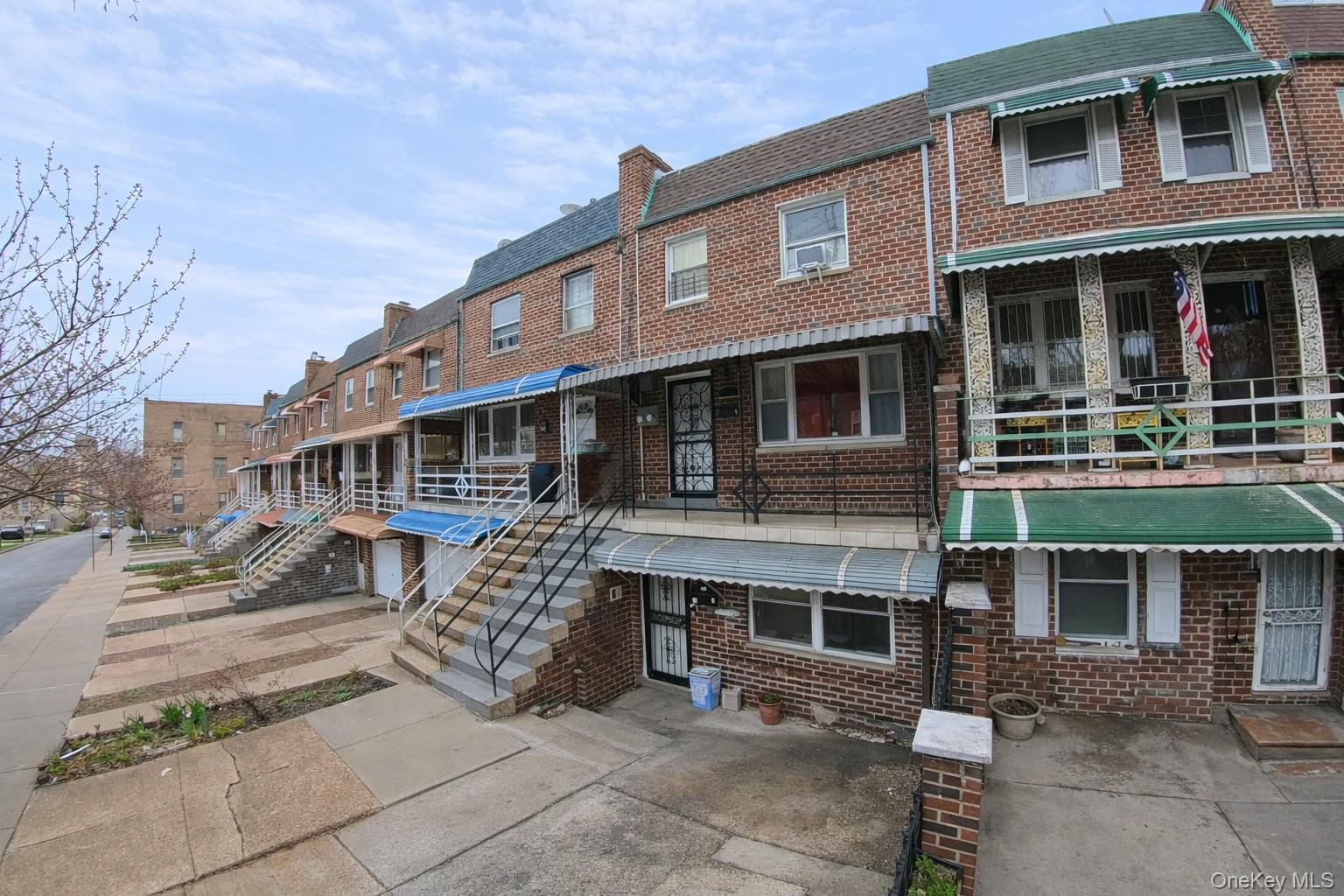 Single Family Matthews  Bronx, NY 10467, MLS-981425-4