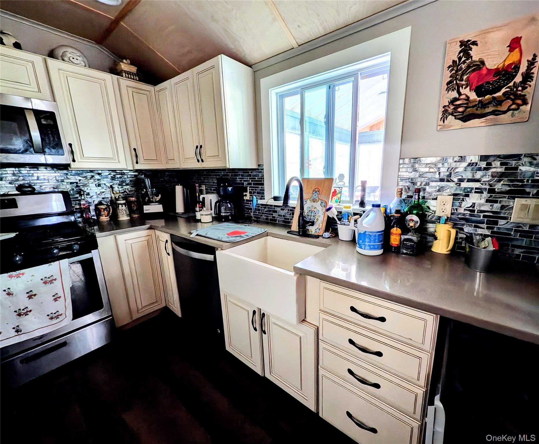 Single Family Catskill  Sullivan County, NY 12720, MLS-981430-14