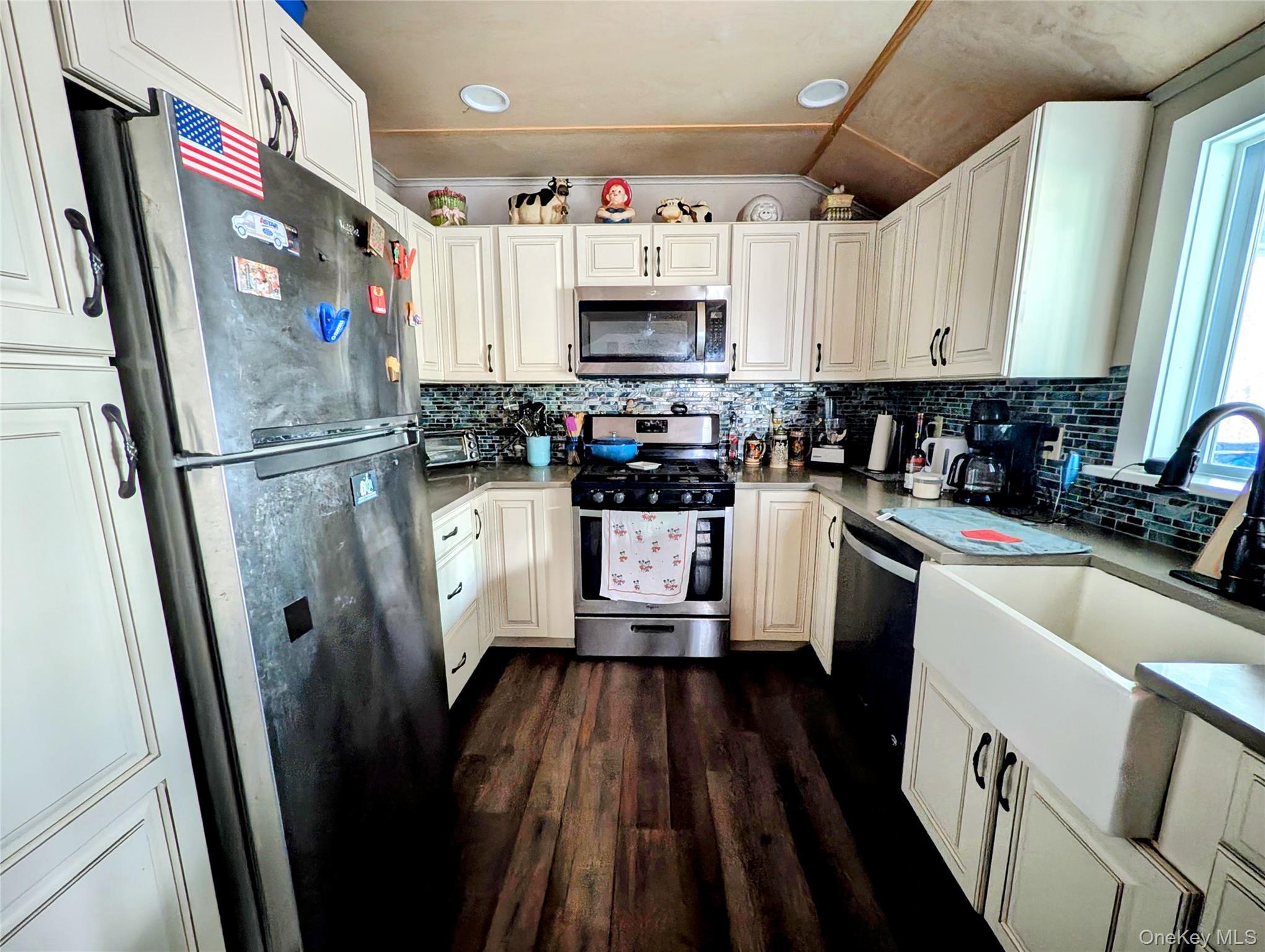 Single Family Catskill  Sullivan County, NY 12720, MLS-981430-15