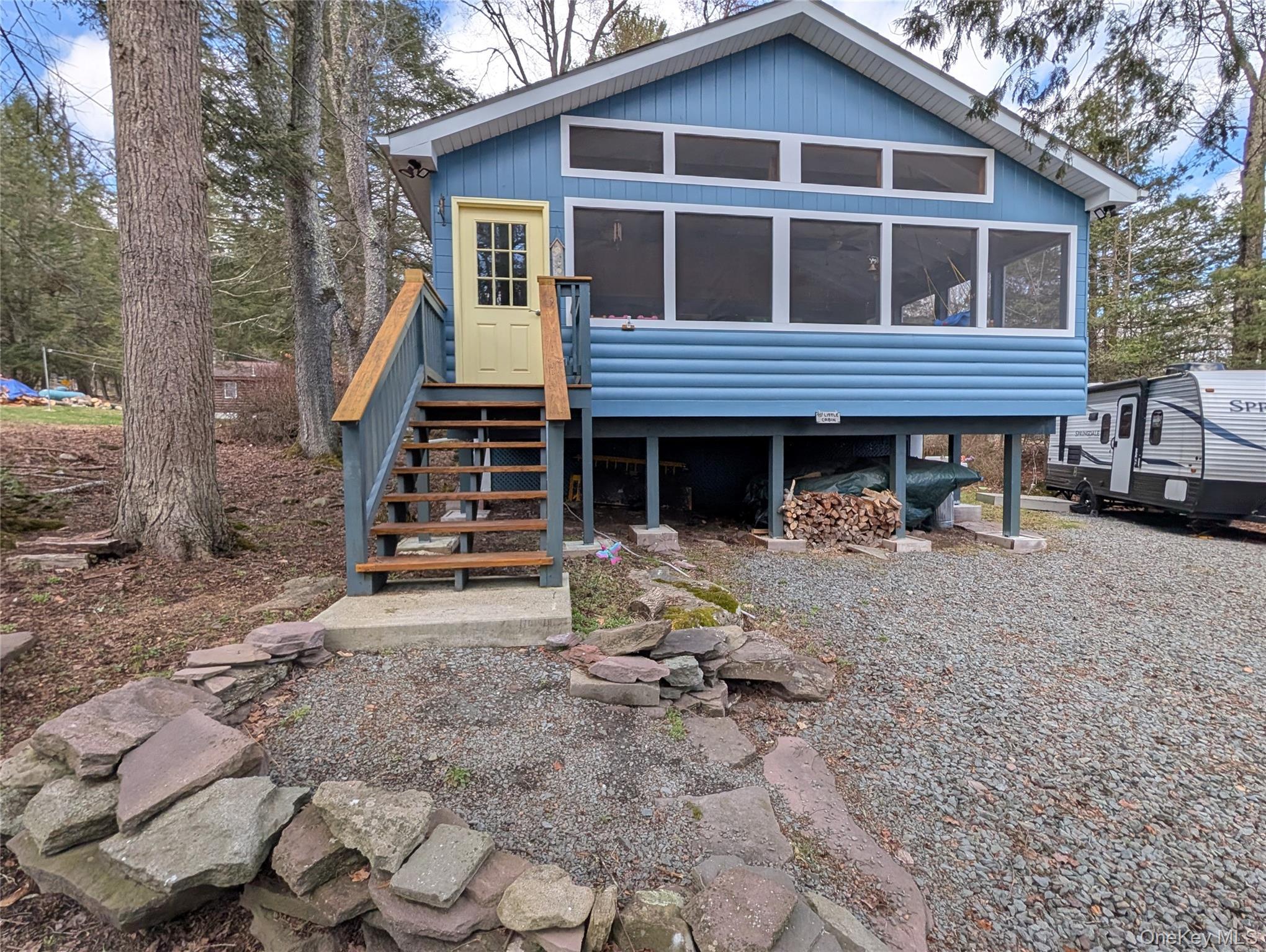 Single Family Catskill  Sullivan County, NY 12720, MLS-981430-2